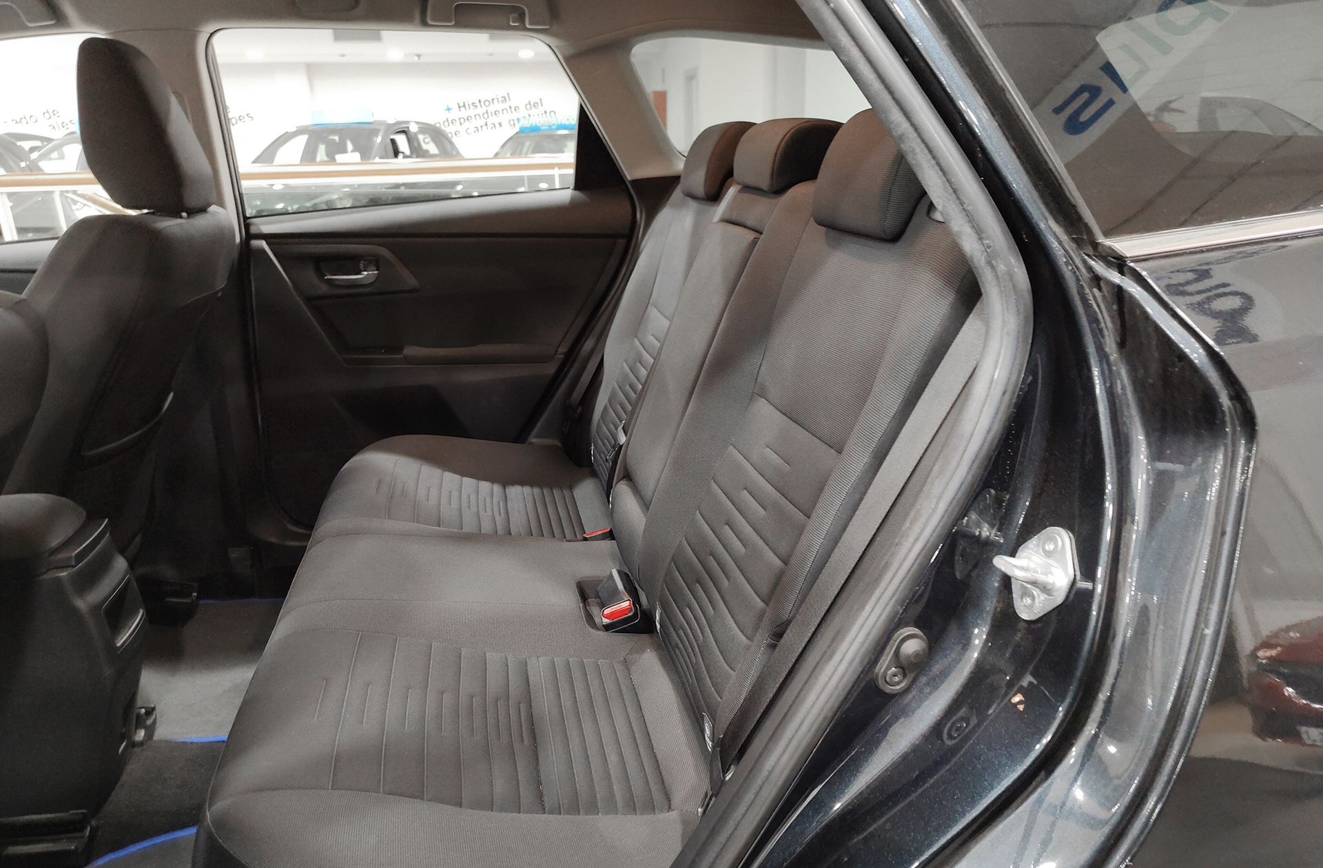 Toyota Auris 140H Touring Sports Active - foto 10