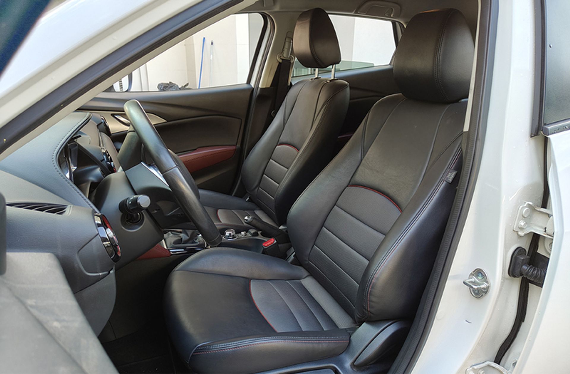 Mazda CX-3 1.5 DE Skyactiv Luxury 2WD - foto 9