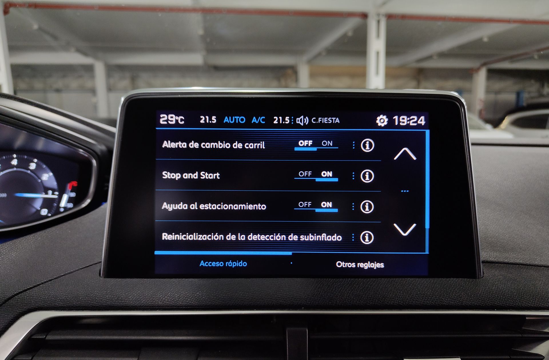 Peugeot 3008 PureTech 130 Active - foto 29