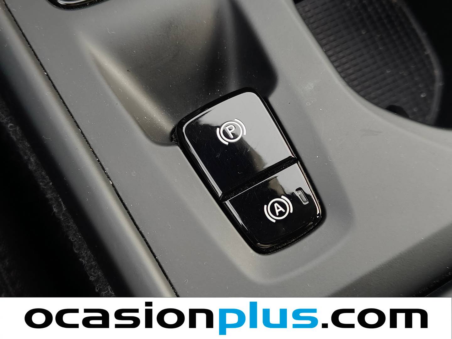 Volvo XC40 Volvo XC40 T3 Momentum Pro Auto (163 CV) al mejor precio