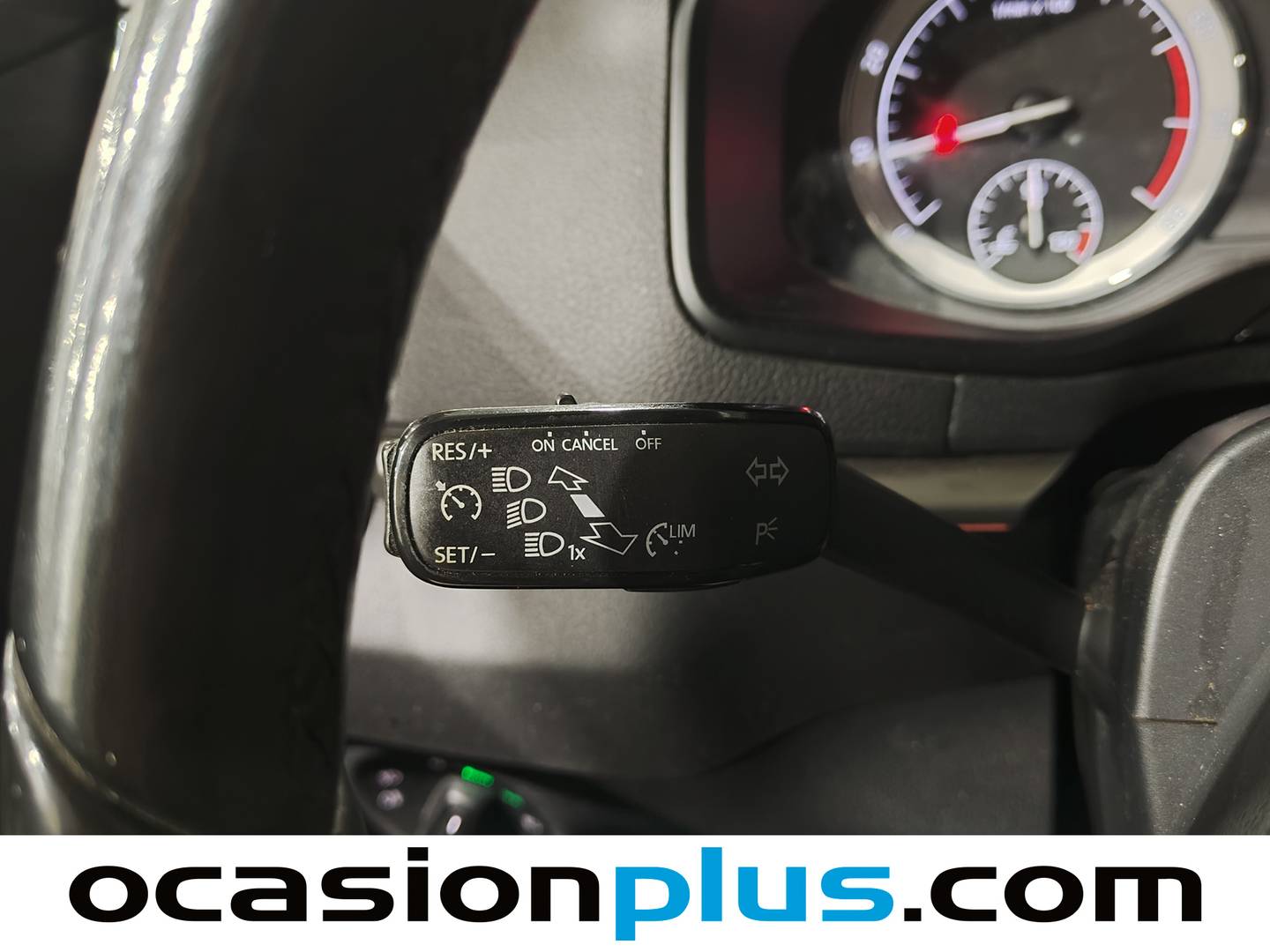 Foto Skoda Karoq Skoda Karoq 1.0 TSI Ambition DSG (115 CV)