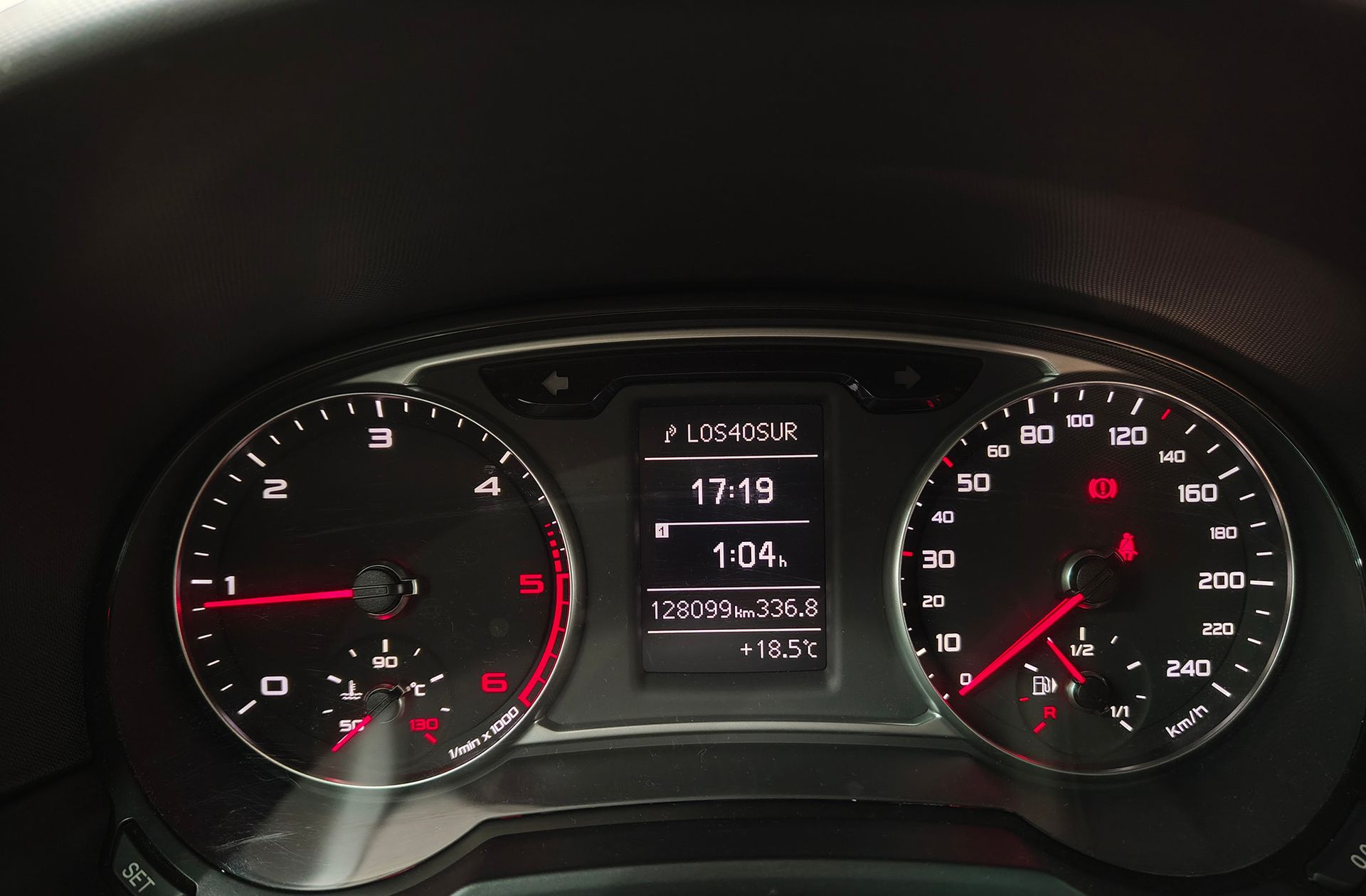Audi A1 Ambition 1.6 TDI - foto 28