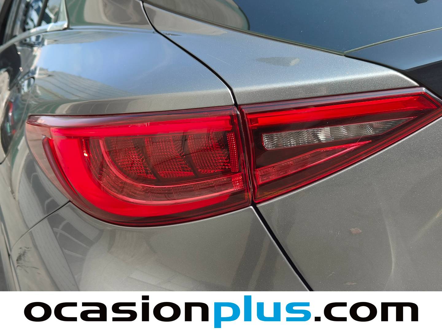Infiniti Q30 Infiniti Q30 1.6T Premium (122 CV) al mejor precio