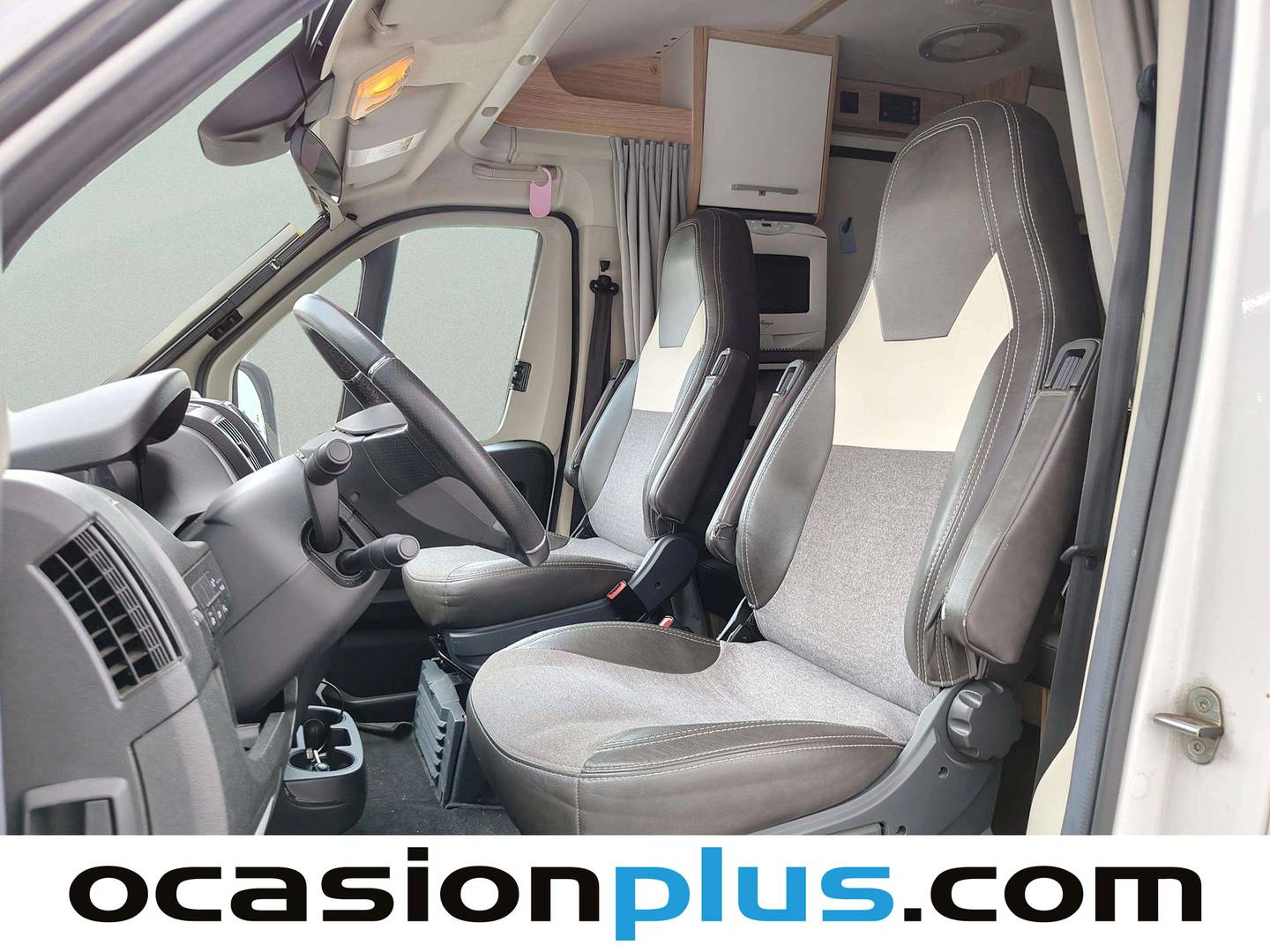 Foto asientos delanteros Capron Sunlight V66 Capron Sunlight V66 V66 (140 CV) 4 Plazas
