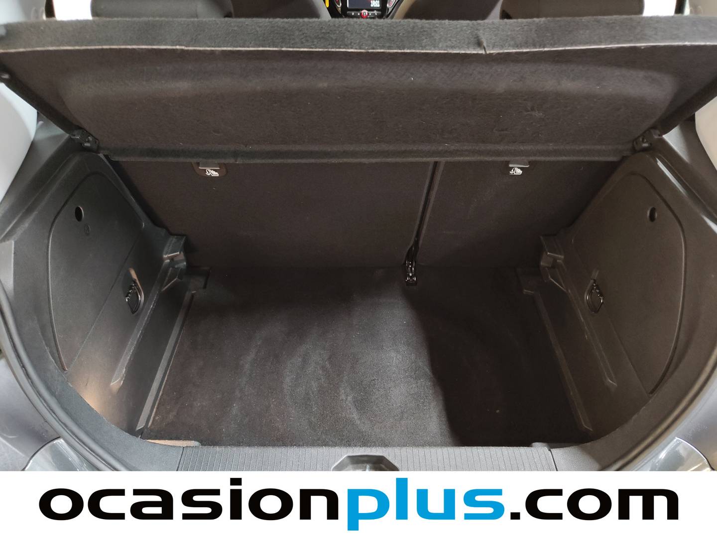 Fotos maletero Opel Corsa Opel Corsa 1.4 Selective (90 CV)