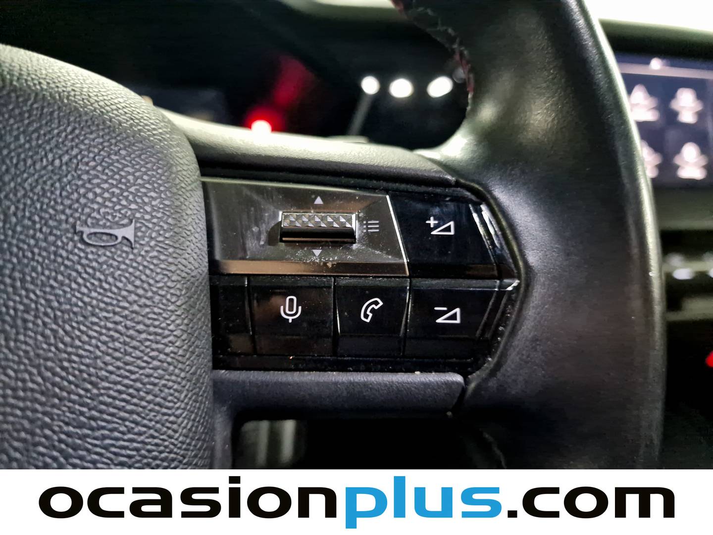 Foto DS DS 4 DS DS4 BlueHDi 130 Trocadero Auto (130 CV)