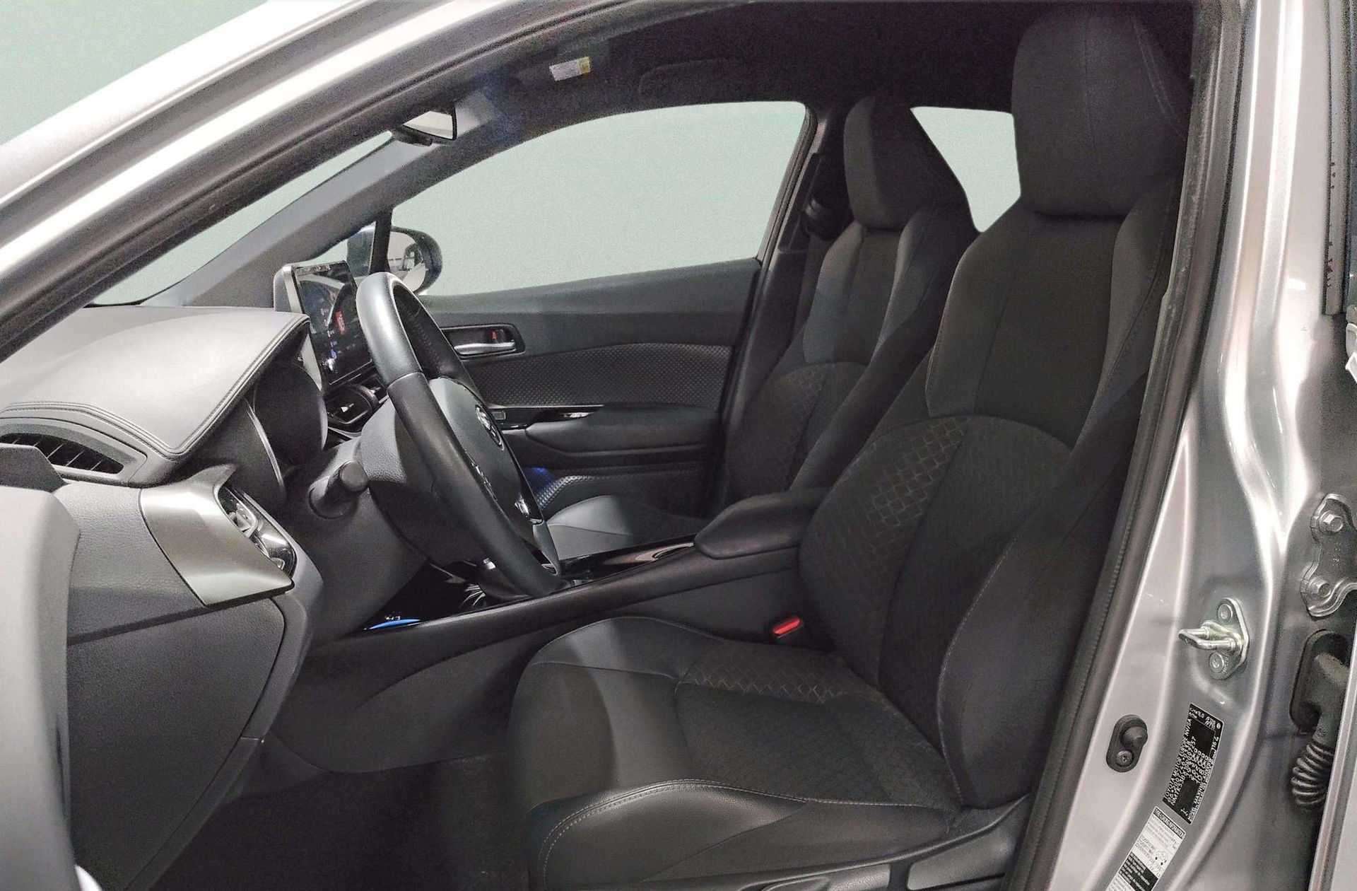 Toyota C-HR 180H Advance - foto 10