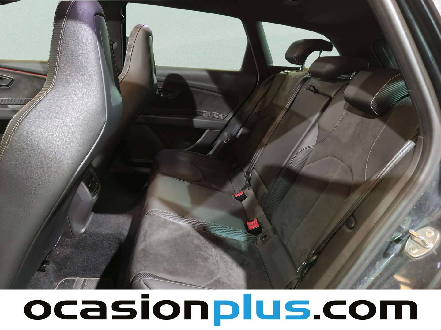 Foto asientos traseros Seat León Seat León ST 2.0 TSI S&S Cupra DSG (290 CV)
