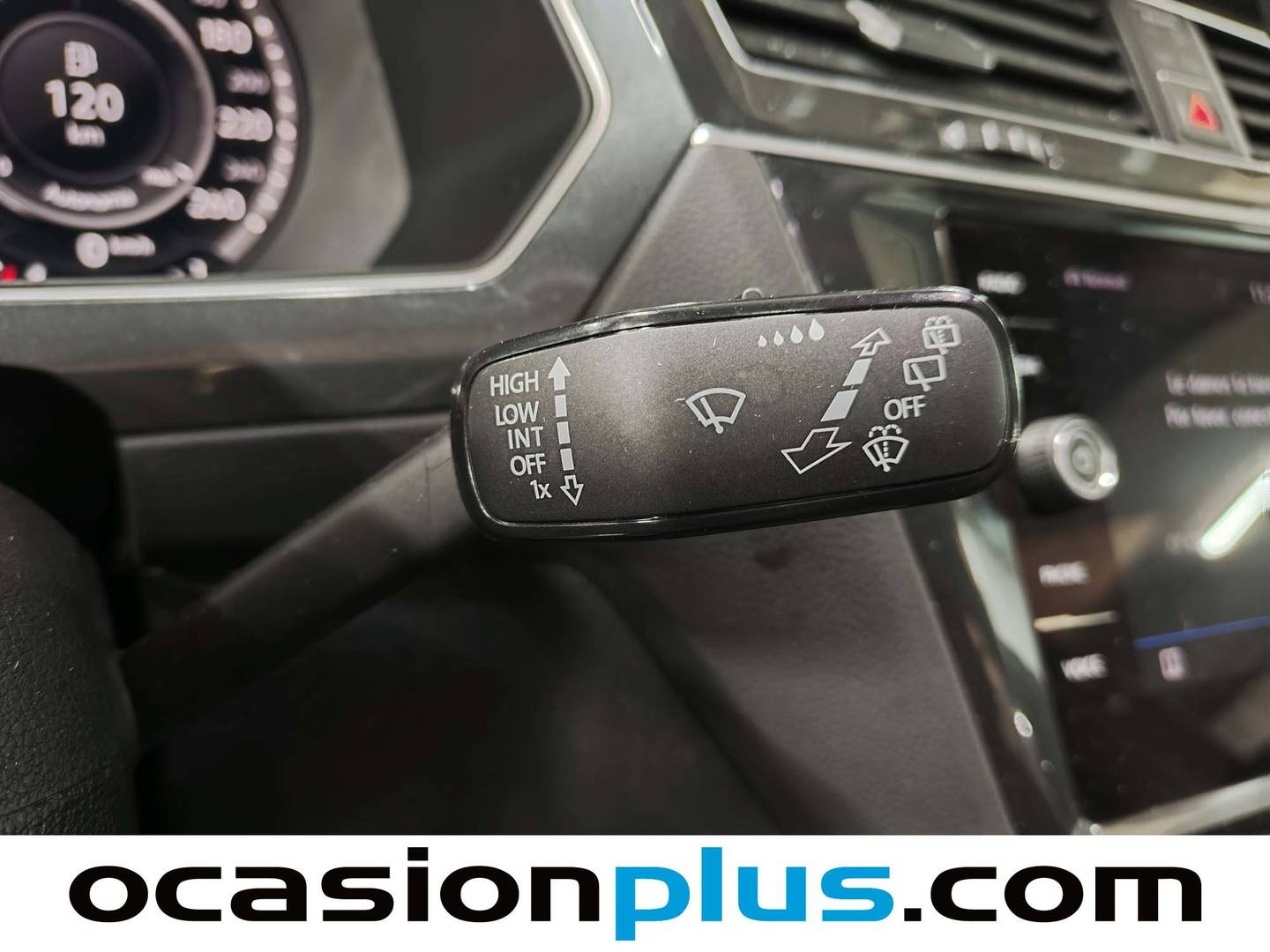 Foto Volkswagen Tiguan Volkswagen Tiguan Sport 2.0 TDI Pack R-Line (150 CV)