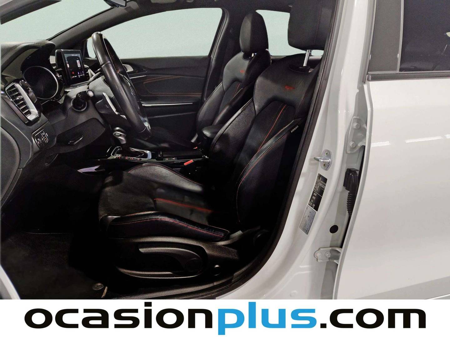 Foto asientos delanteros KIA ProCeed KIA ProCeed 1.6 T-GDI GT DCT (204 CV)