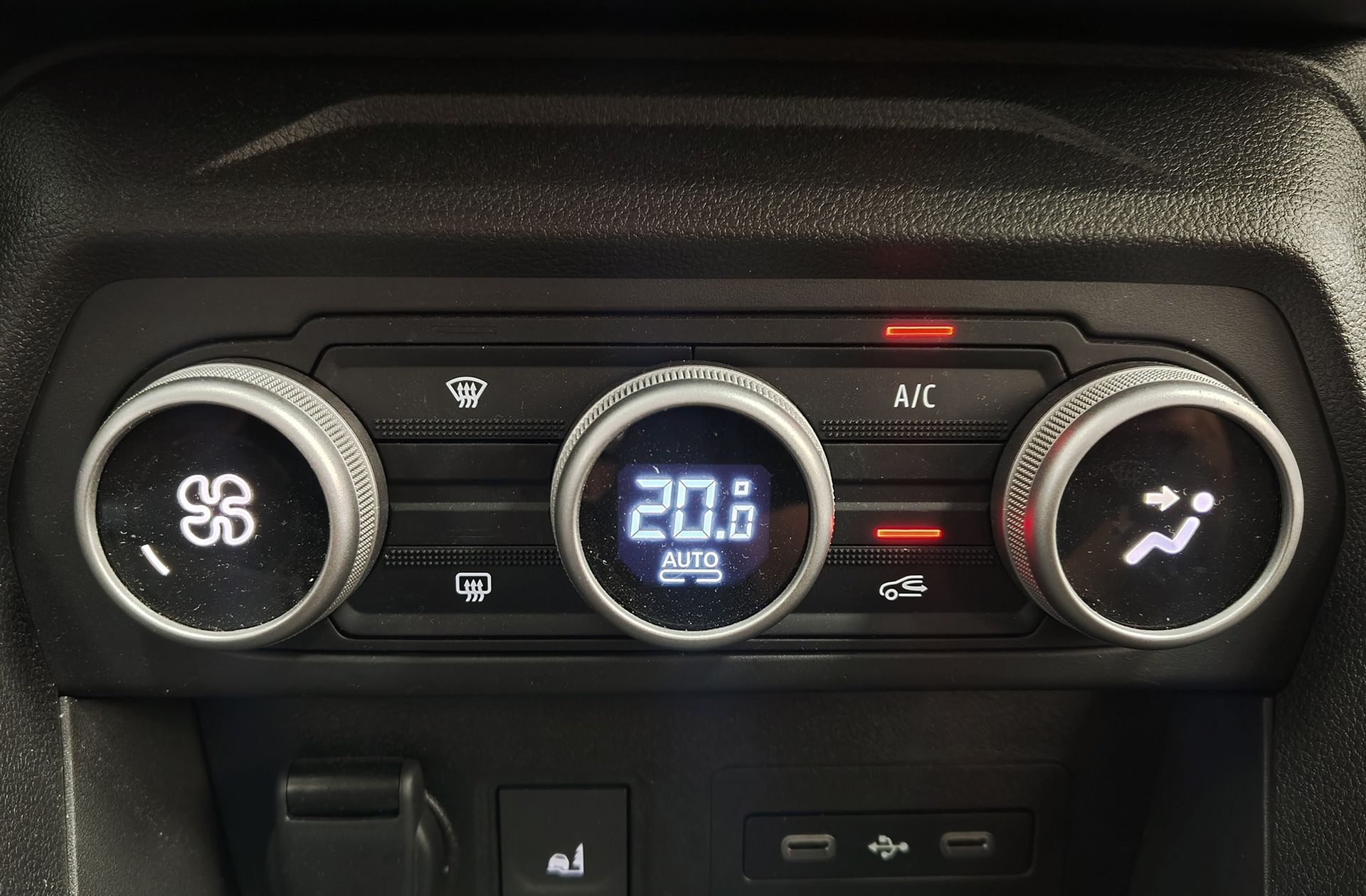 Dacia Jogger Extreme Hybrid 7 plazas - foto 31
