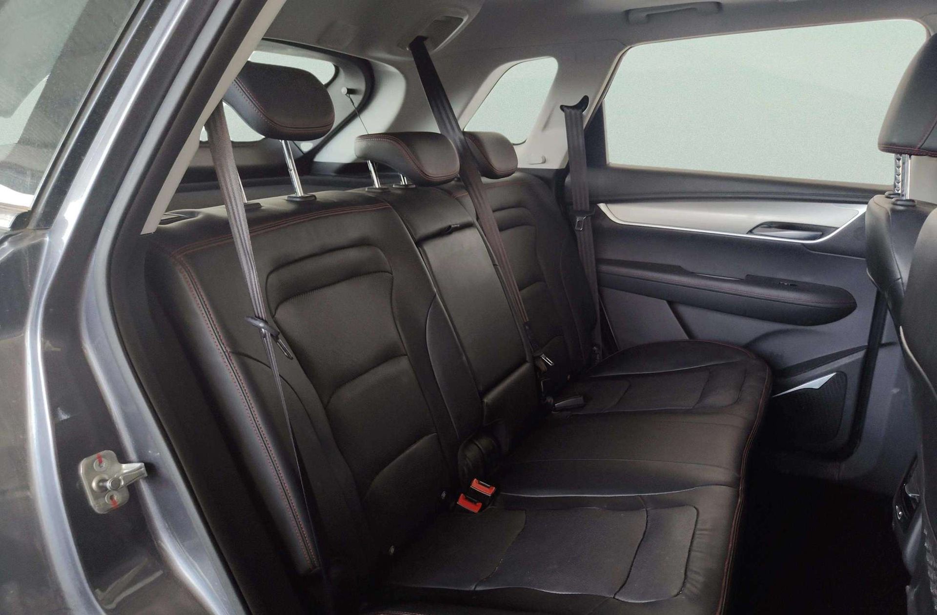 SWM G01 1.5T Luxury - foto 17