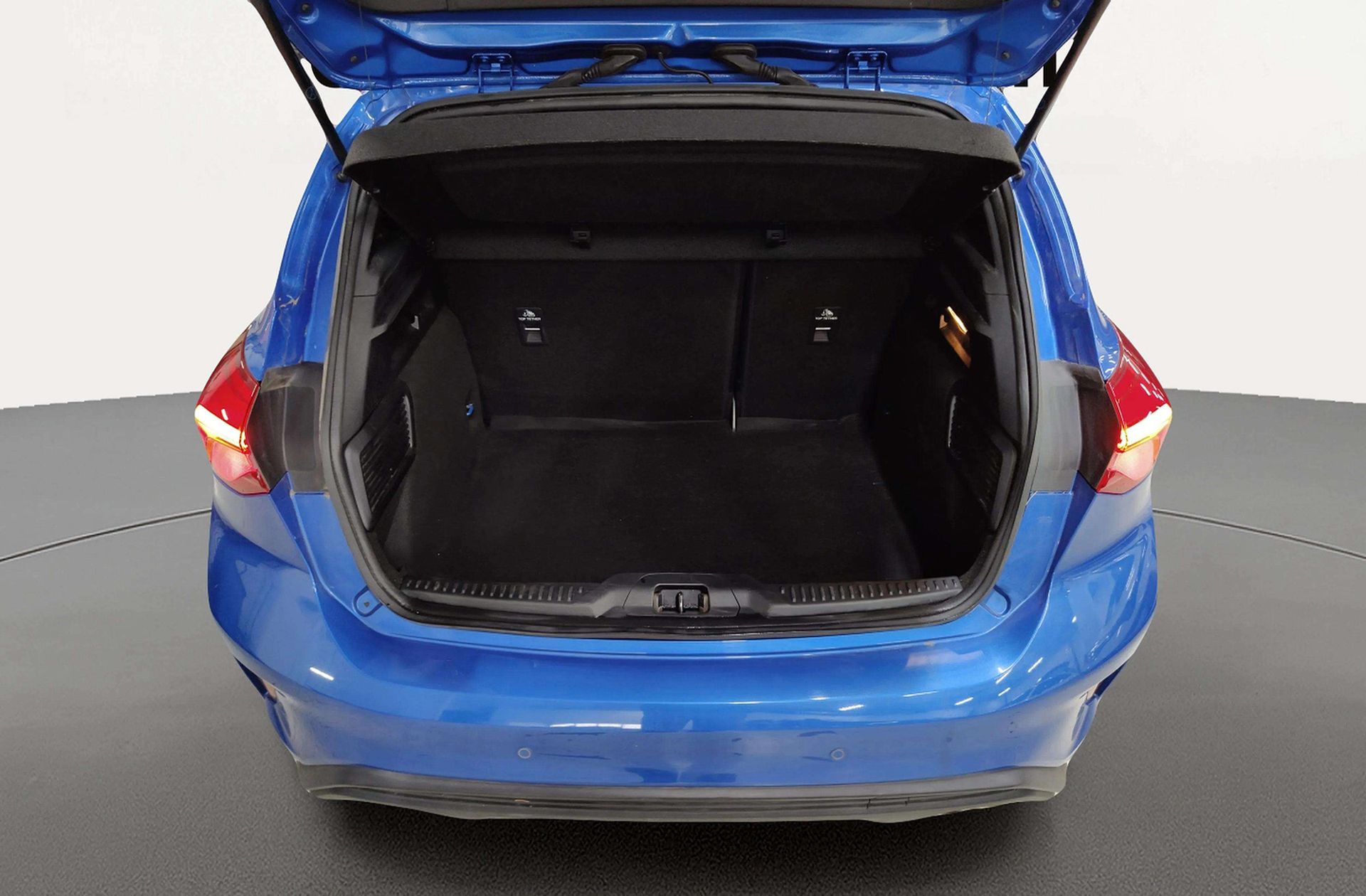 Ford Focus 1.0 EcoBoost MHEV ST-Line - foto 18