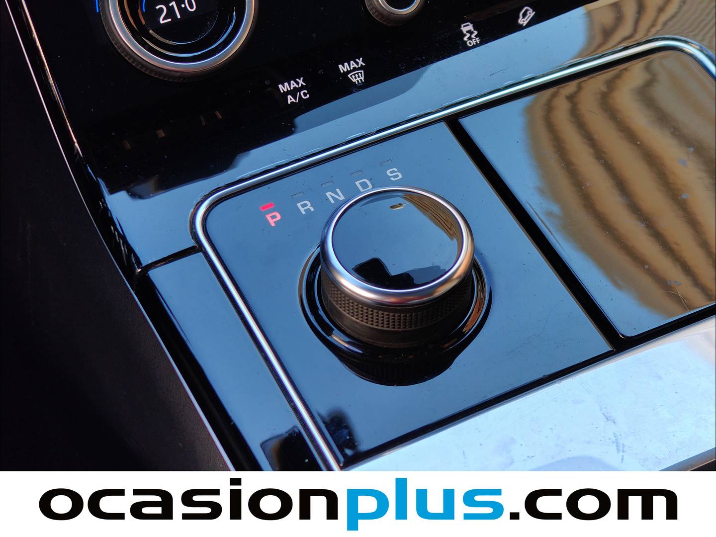 Foto Land Rover Range Rover Velar Land Rover Range Rover Velar D300 R-Dynamic 4WD Auto (300 CV)