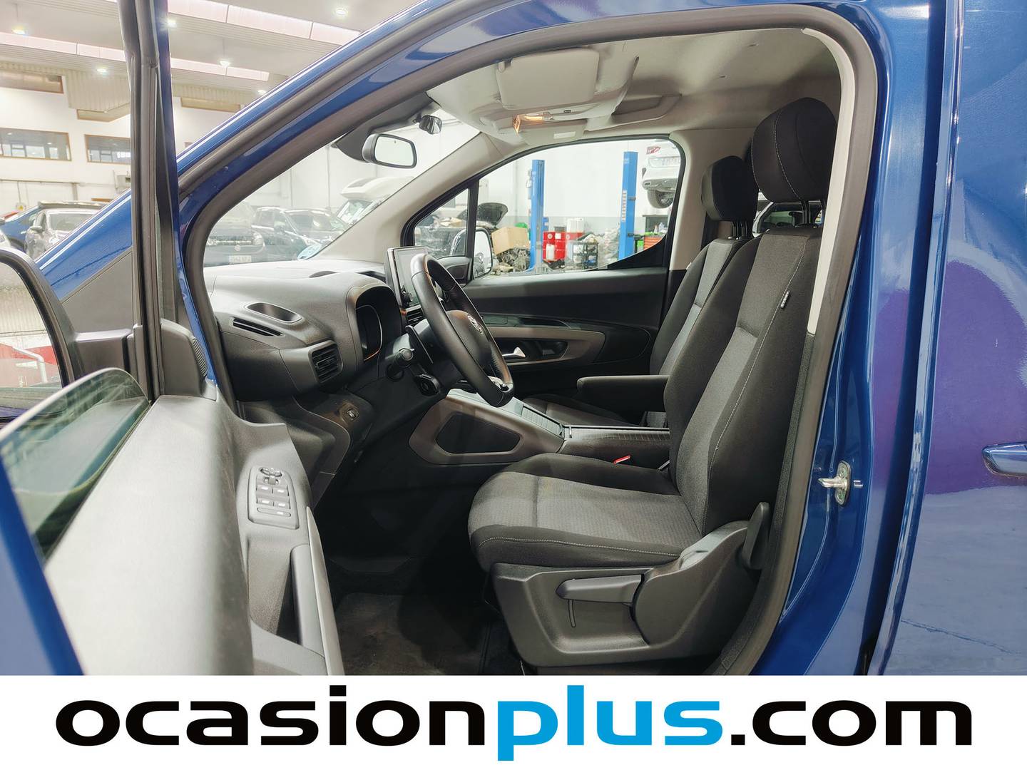 Foto asientos delanteros Toyota Proace City Verso Toyota Proace City Verso 1.5D Family Active L2 Auto (131 CV) 7 Plazas