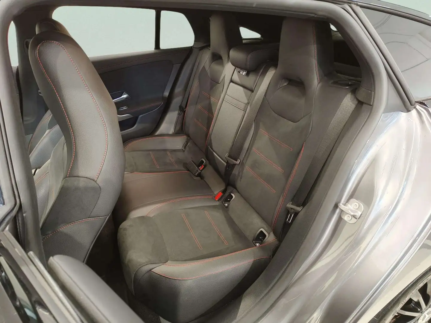 Foto Mercedes CLA Mercedes-Benz CLA Shooting Brake CLA Shooting Brake 220 d (190 CV) Pack AMG