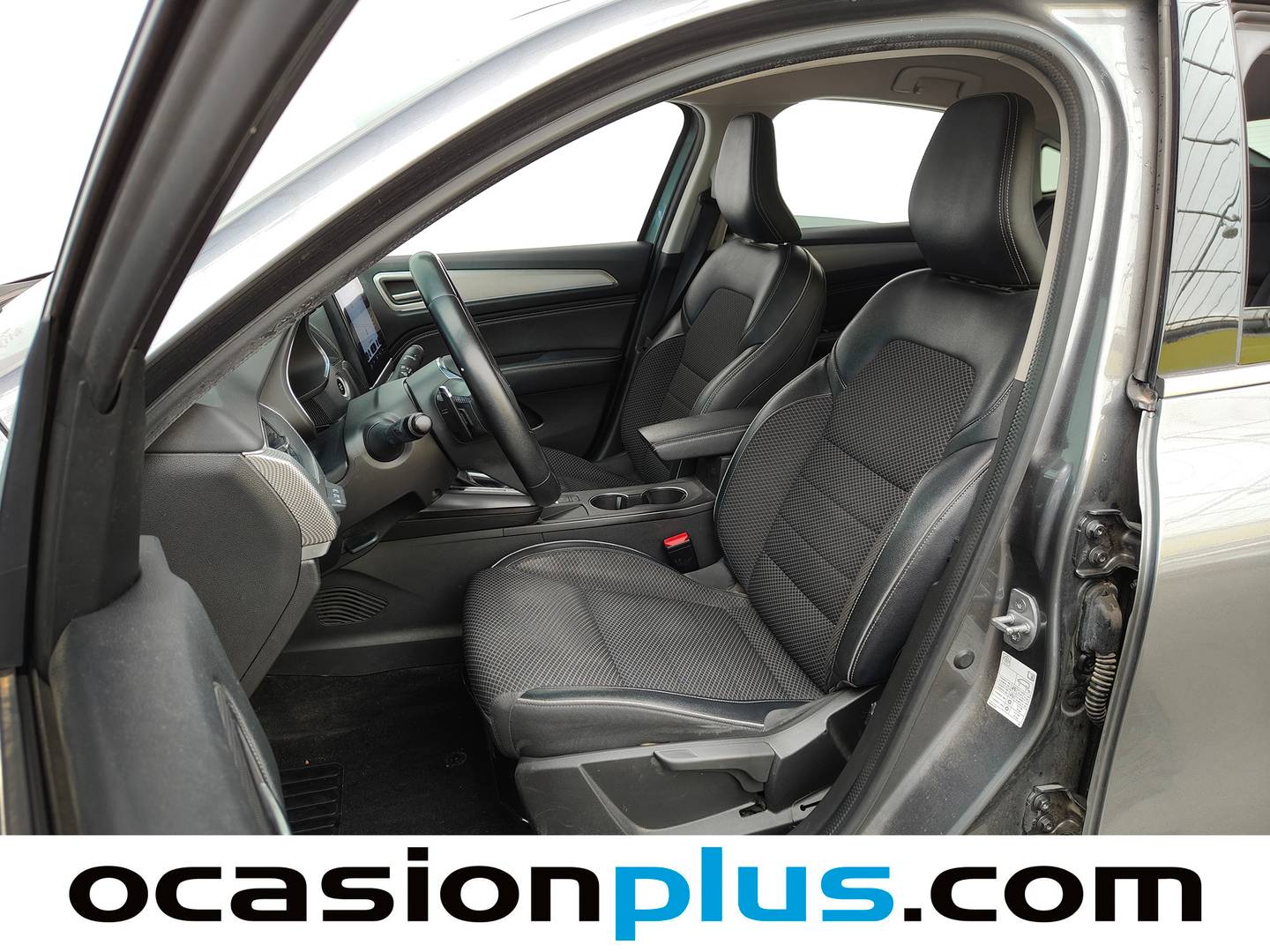 Foto asientos delanteros Renault Arkana Renault Arkana Zen TCe (140 CV) EDC Microhíbrido