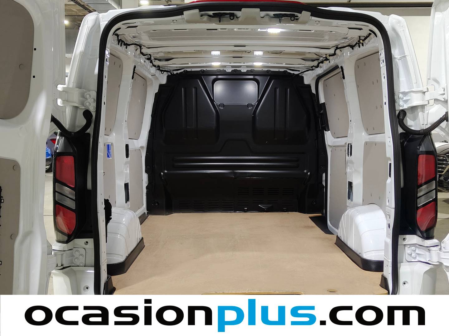 Foto asientos traseros Ford Transit Custom Ford Transit Custom Furgon 2.0 Ecoblue 300 L1 Trend (136 CV)