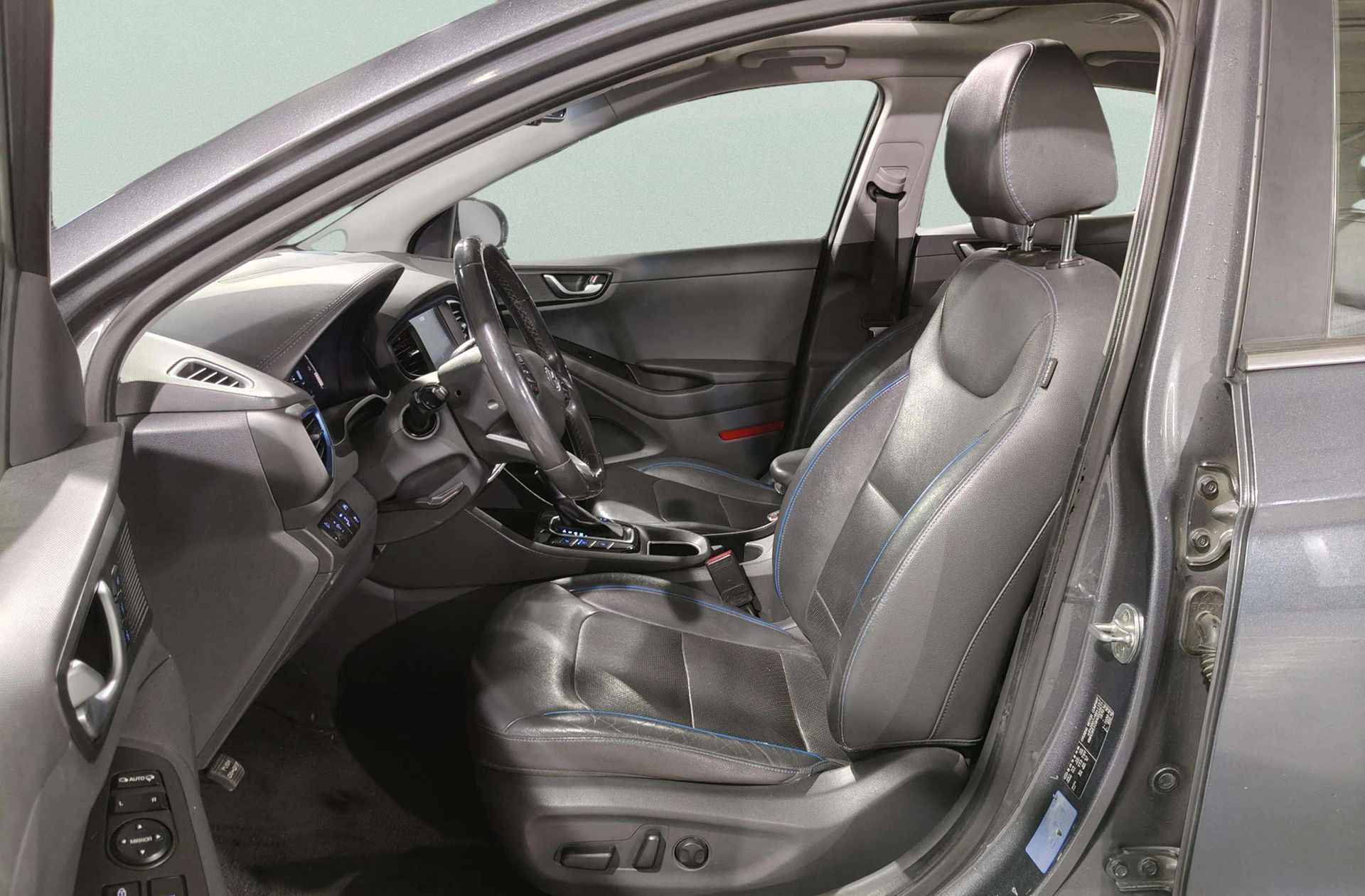 Hyundai Ioniq 1.6 GDI HEV Style DCT - foto 17