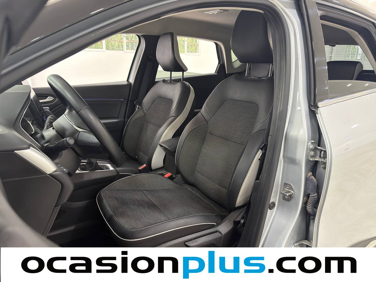 Foto asientos delanteros Renault Captur Renault Captur Techno TCe (90 CV)