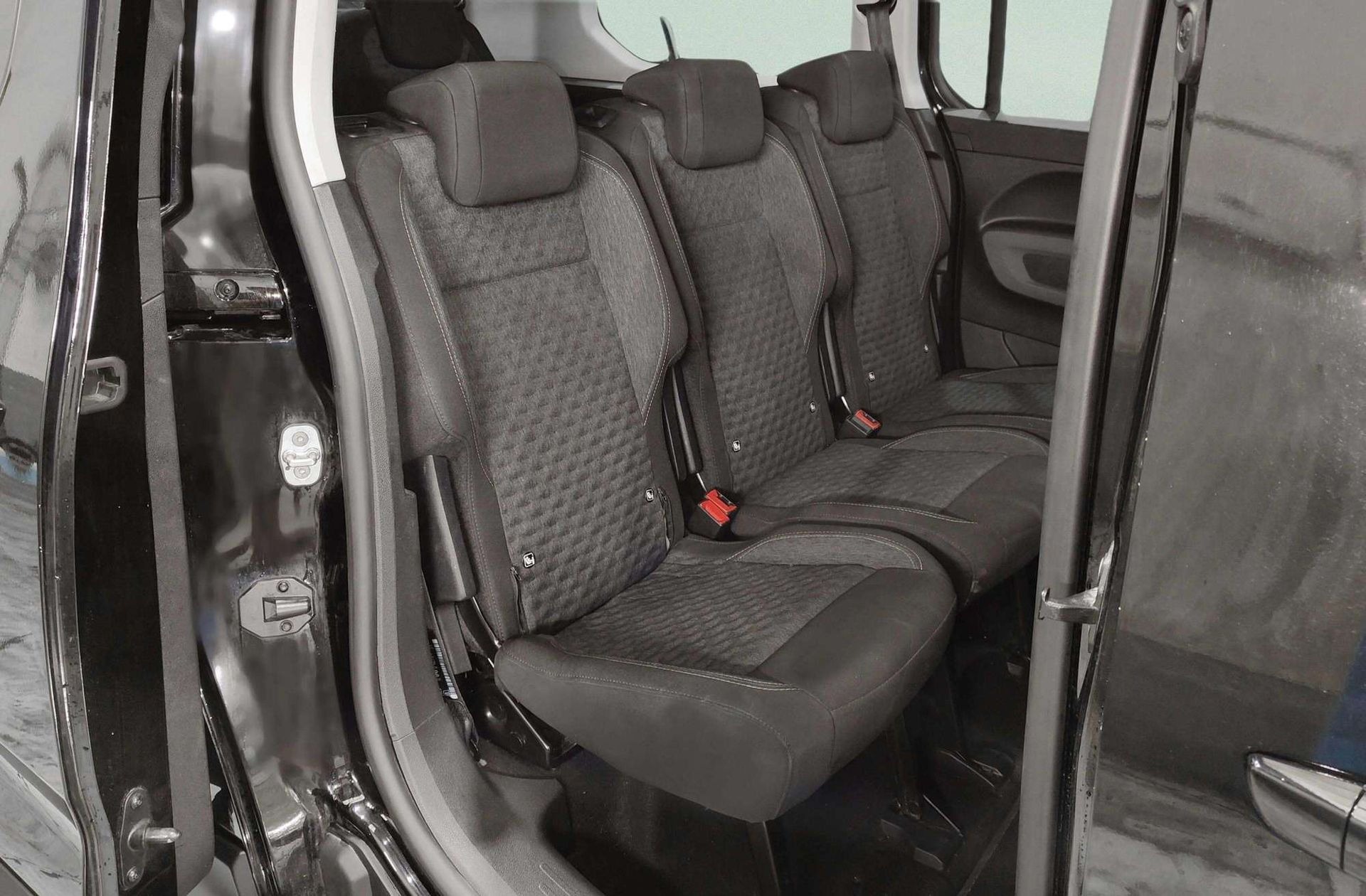 Peugeot Rifter BlueHDi 130 GT Long EAT8 7 plazas - foto 21