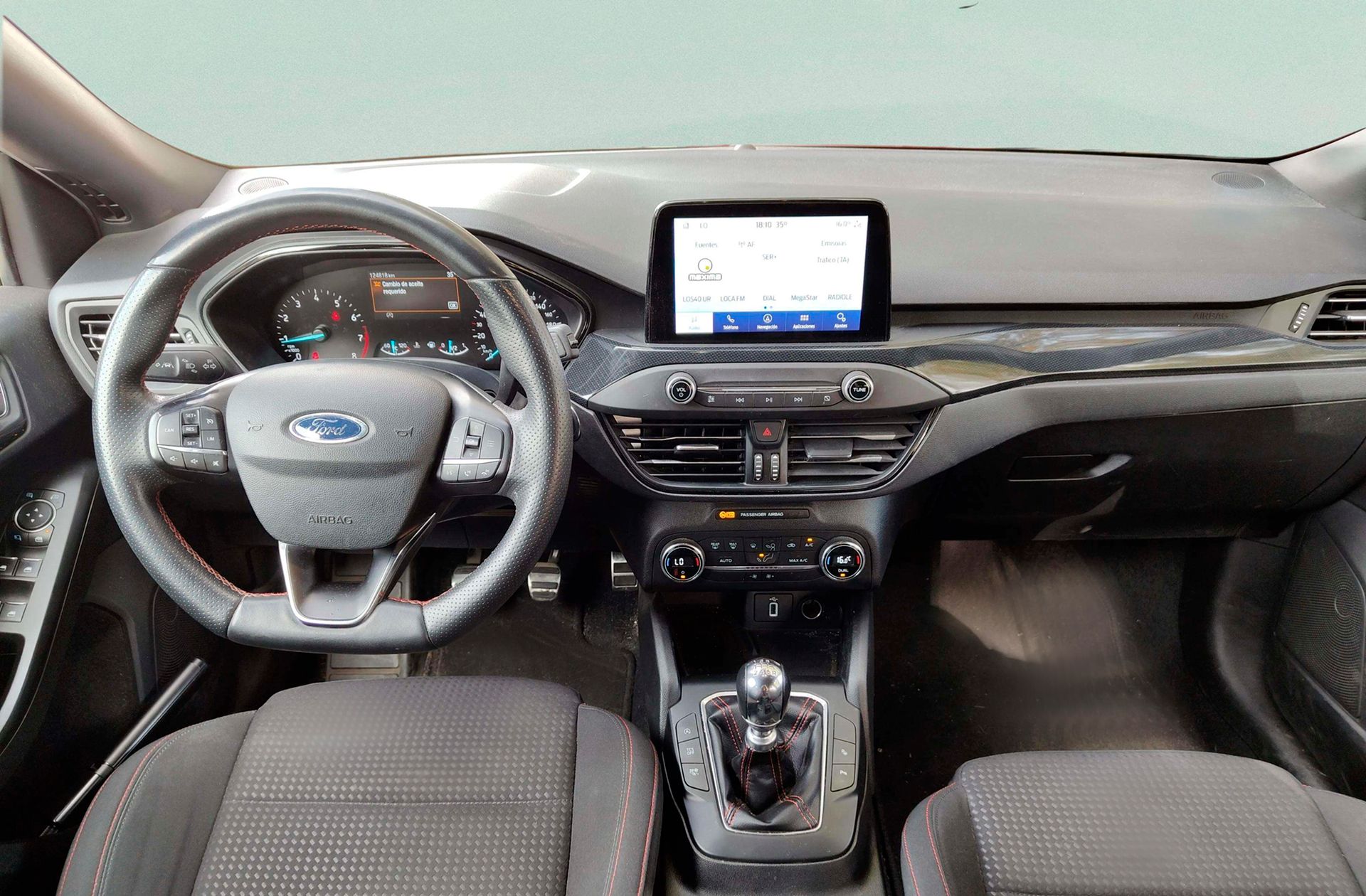 Ford Focus 1.0 EcoBoost MHEV ST-Line - foto 6