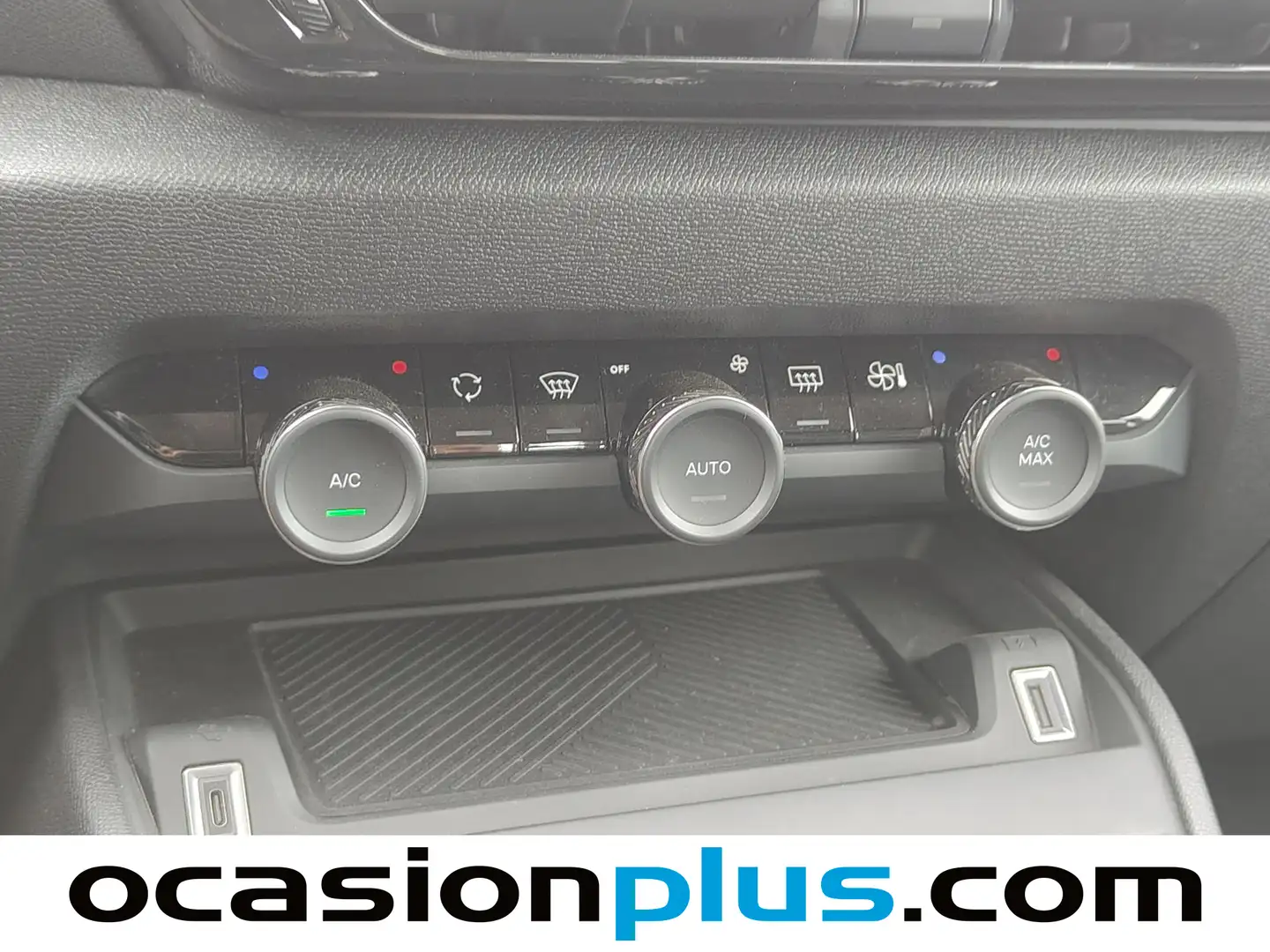 Foto Citroën C4 Citroen C4 PureTech 130 S&S Plus (131 CV)