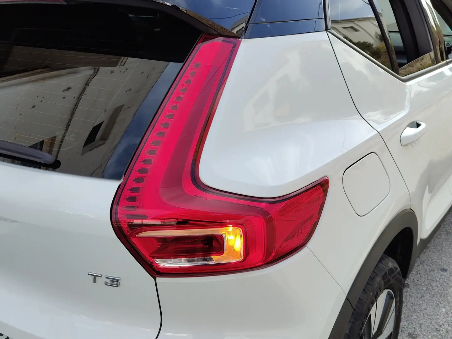 Foto Volvo XC40 Volvo XC40 T3 Momentum Pro  (163 CV)