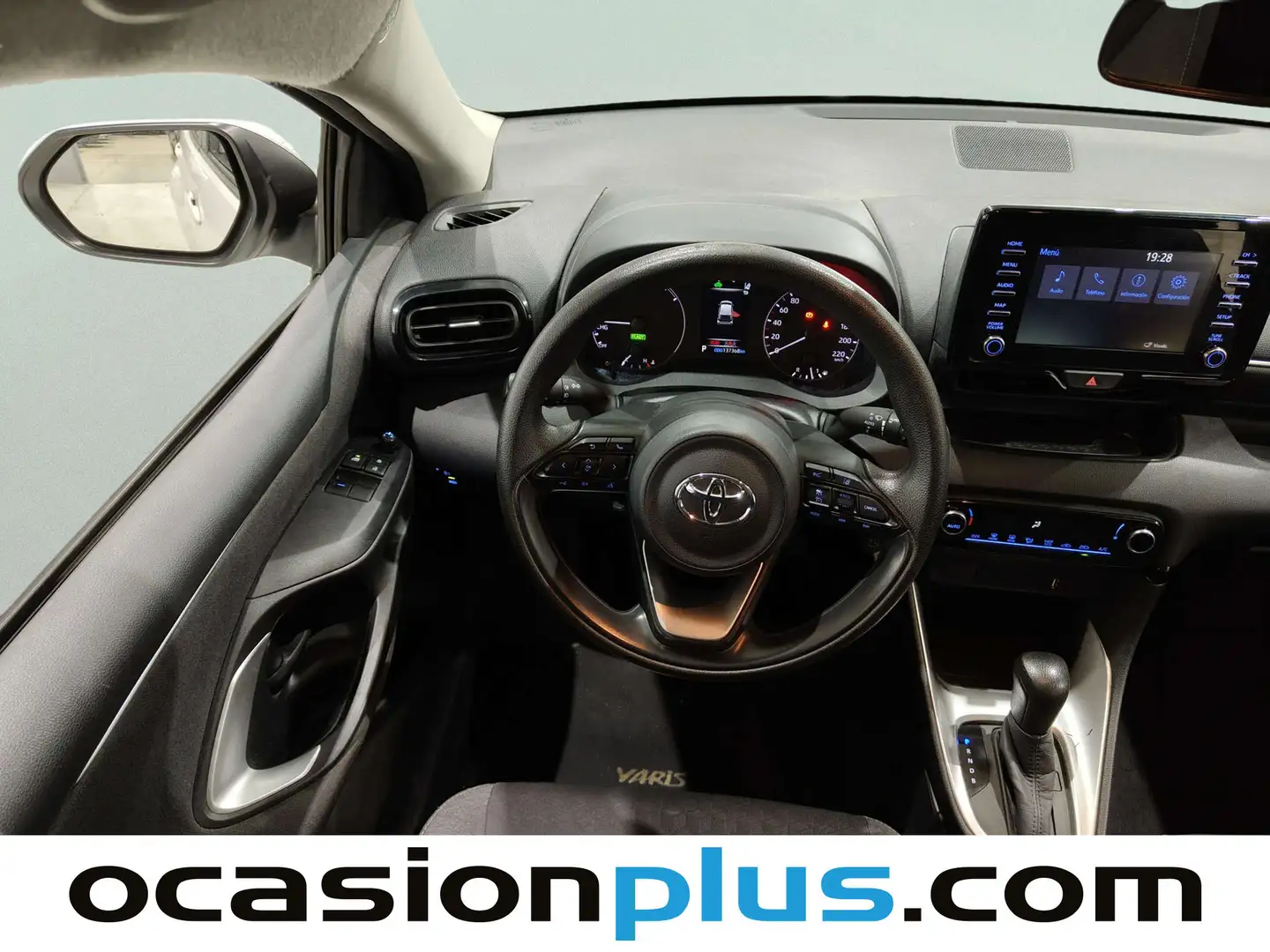 Foto Toyota Yaris Toyota Yaris 120H Business Plus (116 CV)