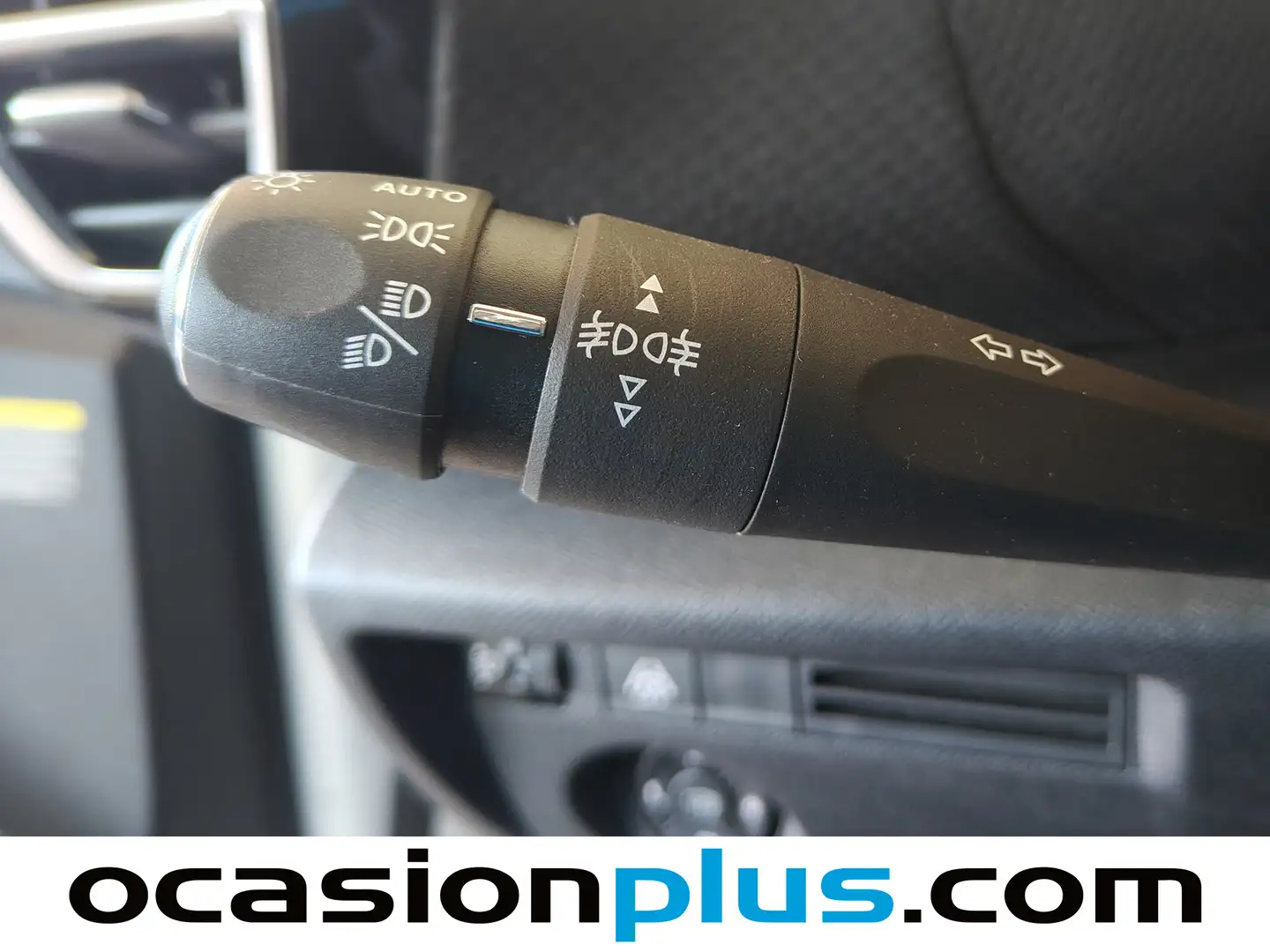 Foto Citroën C4 Citroen C4 BlueHDi 130 S&S Feel Pack EAT8 (130 CV)