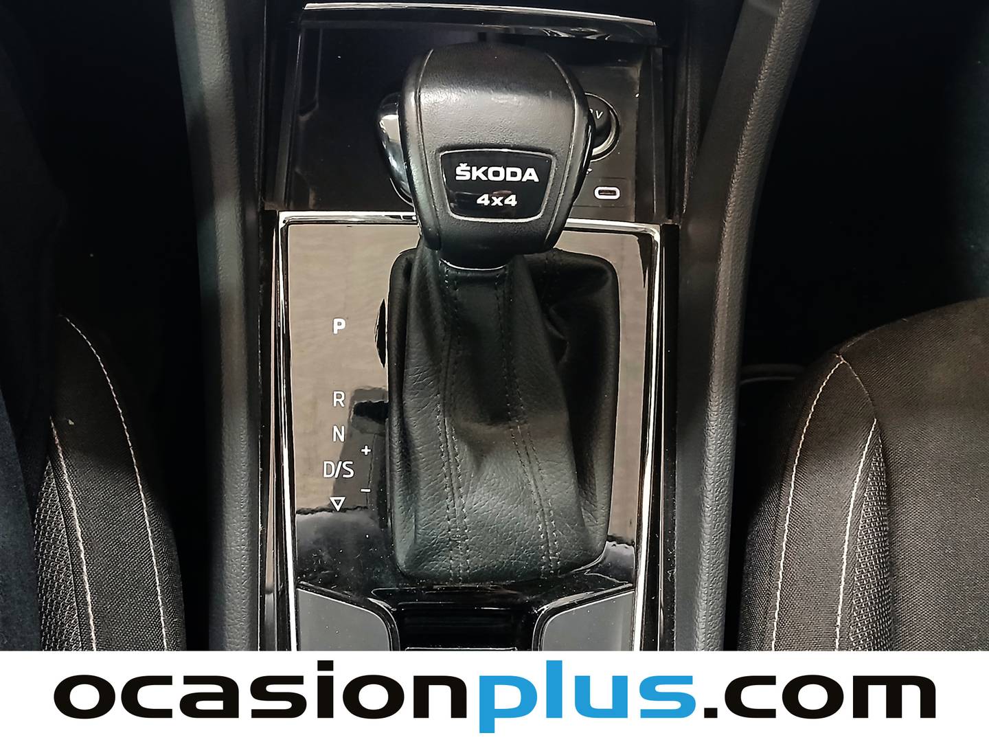 Skoda Karoq Skoda Karoq 2.0 TDI Ambition 4X4 DSG (150 CV) de segunda mano