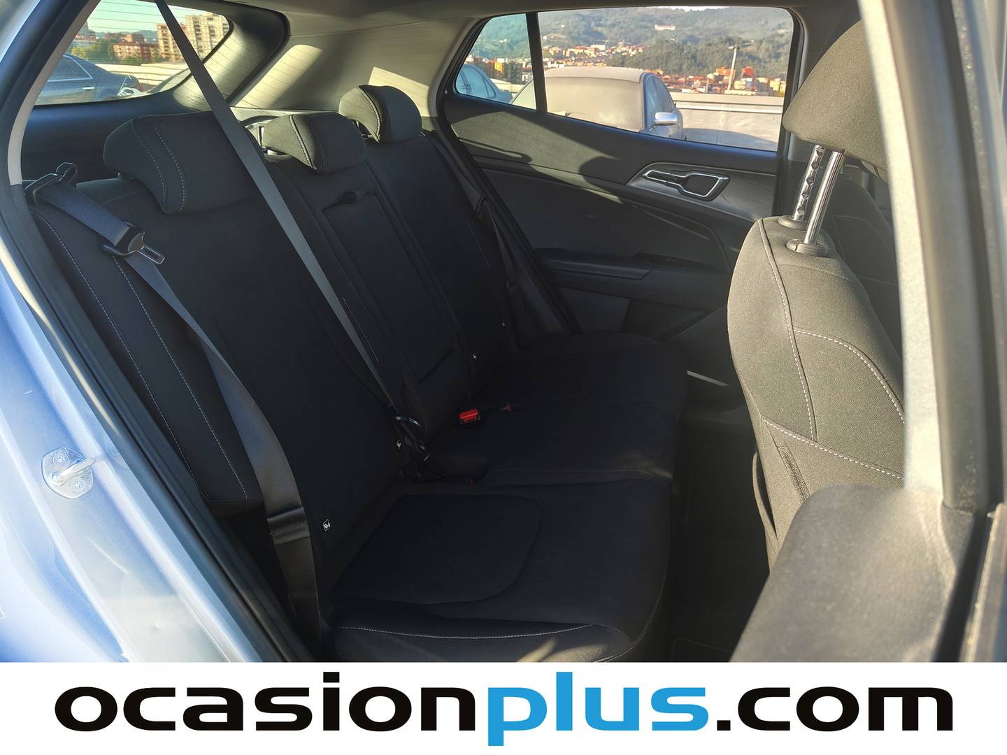 Foto KIA Sportage Kia Sportage 1.6 CRDi MHEV Business 4x2 (136 CV)