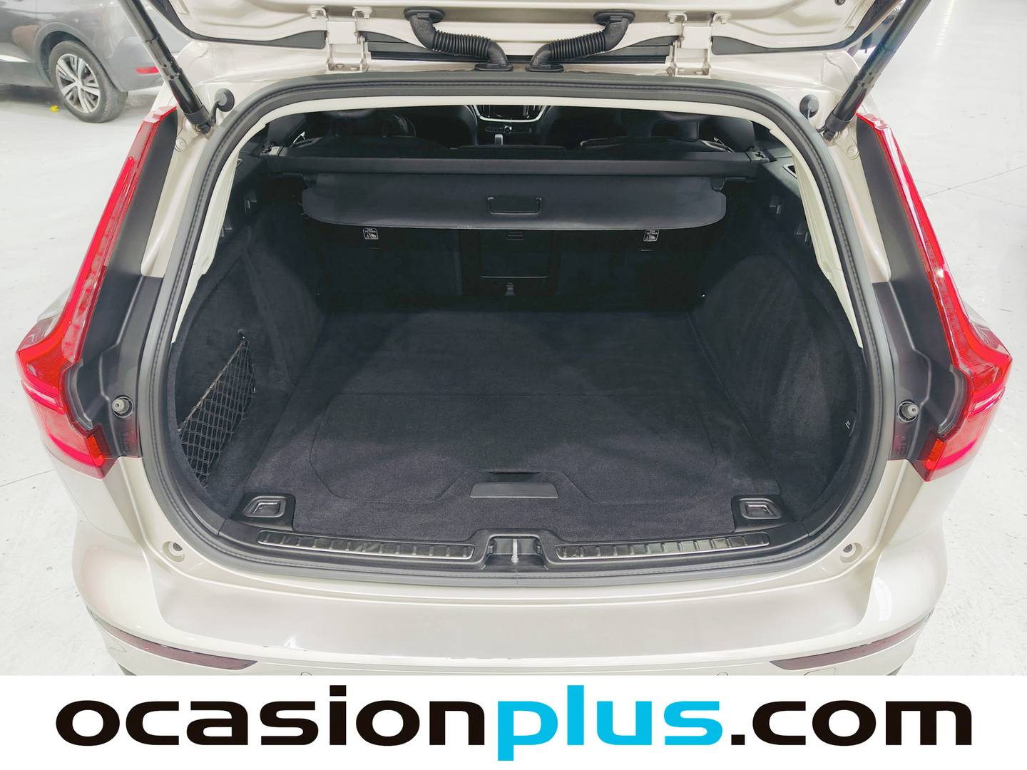 Fotos maletero Volvo V60 Cross Country Volvo V60 Cross Country B4 D Cross Country Core AWD Auto  (197 CV)