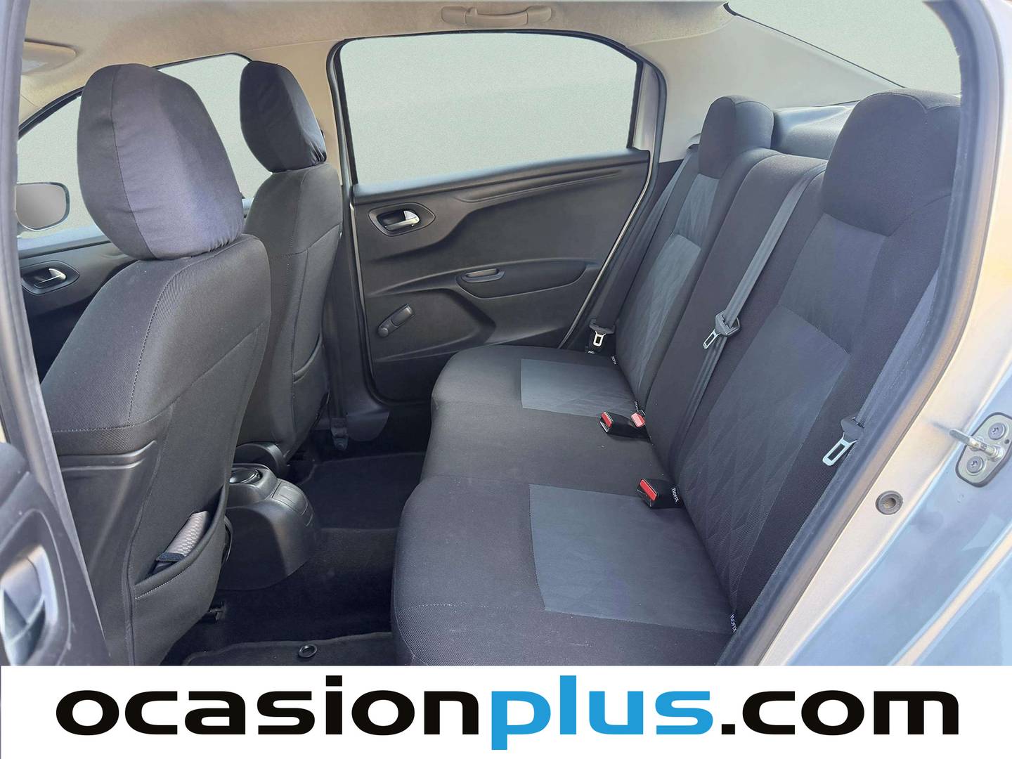 Foto asientos traseros Citroën C-Elysée Citroën C-Elysee HDi 90 Seduction (92 CV)