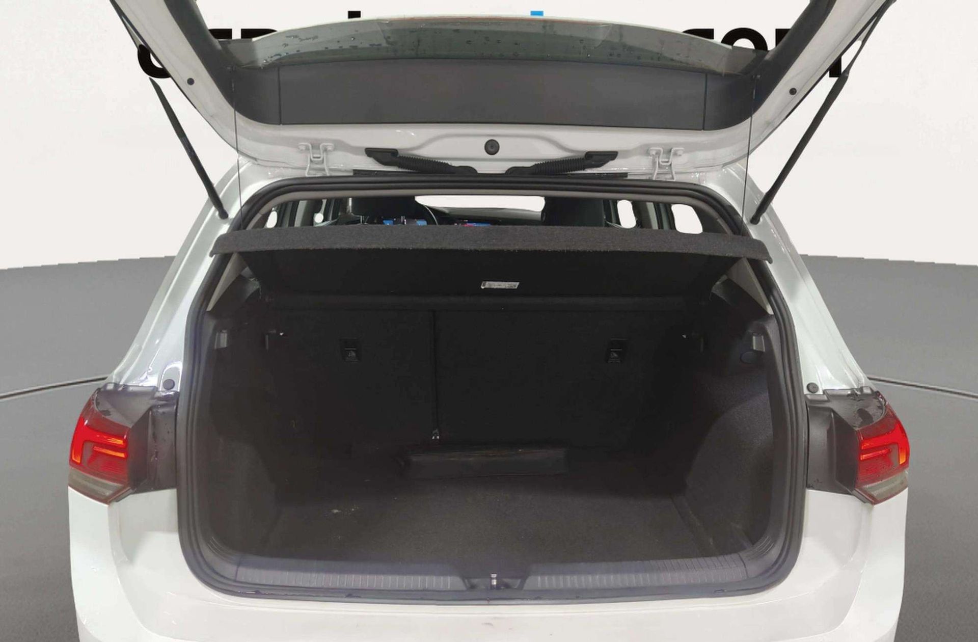 Volkswagen Golf 2.0 TDI - foto 12