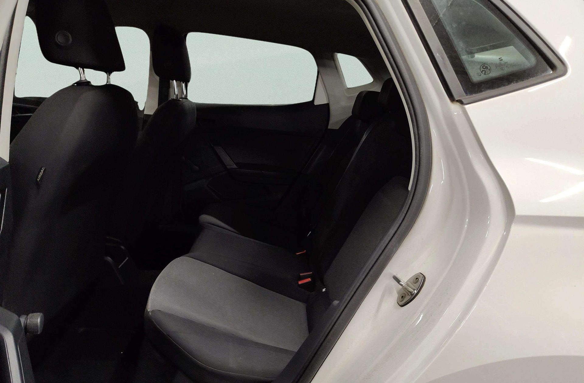 SEAT Ibiza 1.0 MPI Reference Plus - foto 11