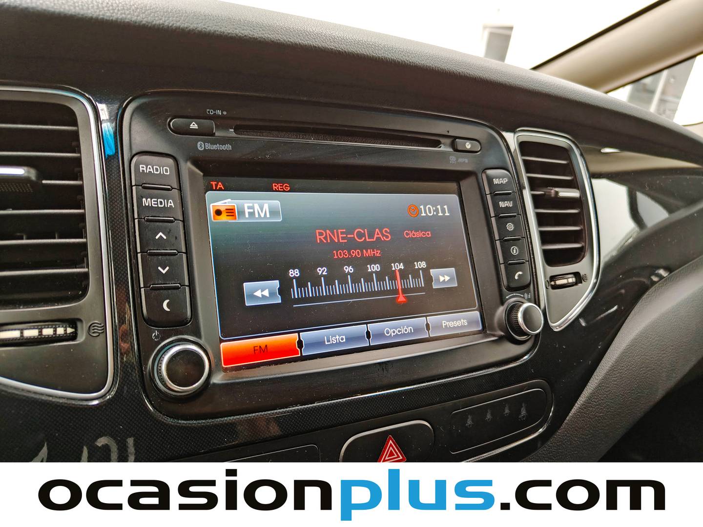 KIA Carens KIA Carens 1.6 GDi UEFA Euro 2016 Eco-Dynamics (135 CV) gasolina