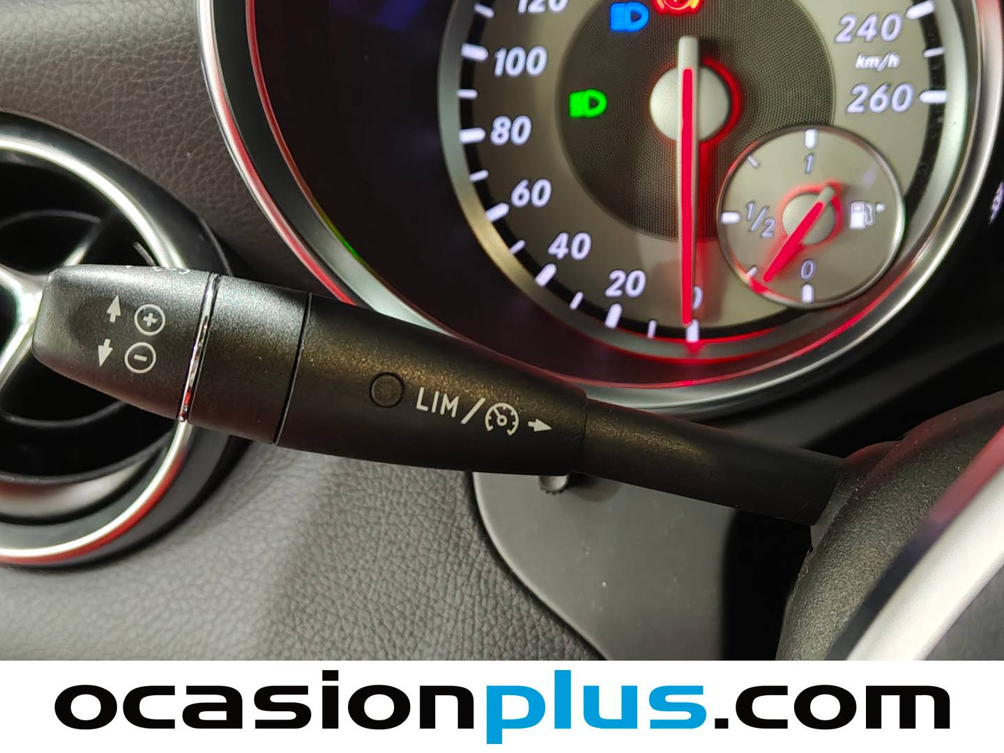 Equipamiento del Mercedes Clase SLK Mercedes Clase SLK Clase SLK 200 BlueEfficiency (184 CV)