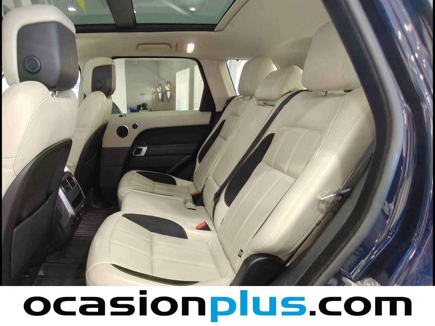 Foto asientos traseros Land Rover Range Rover Sport Land Rover Range Rover Sport 3.0 SDV6 HSE Dynamic (306 CV)