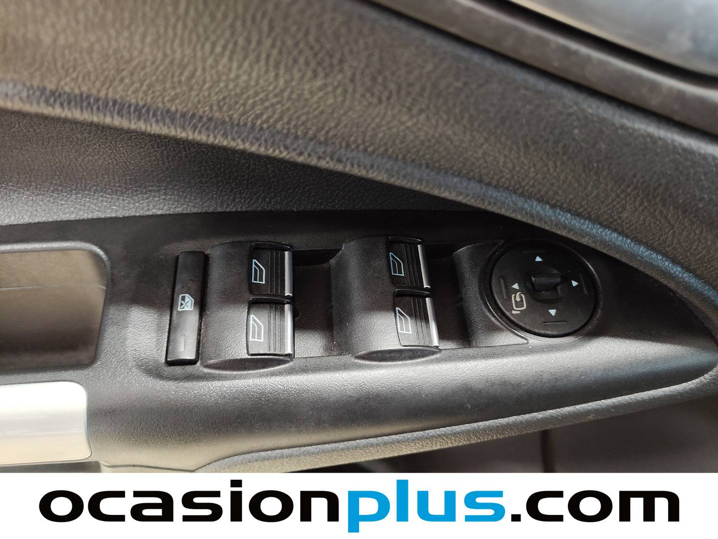 Foto Ford Tourneo Connect Ford Tourneo Connect 1.5 TDCI Titanium (120 CV)