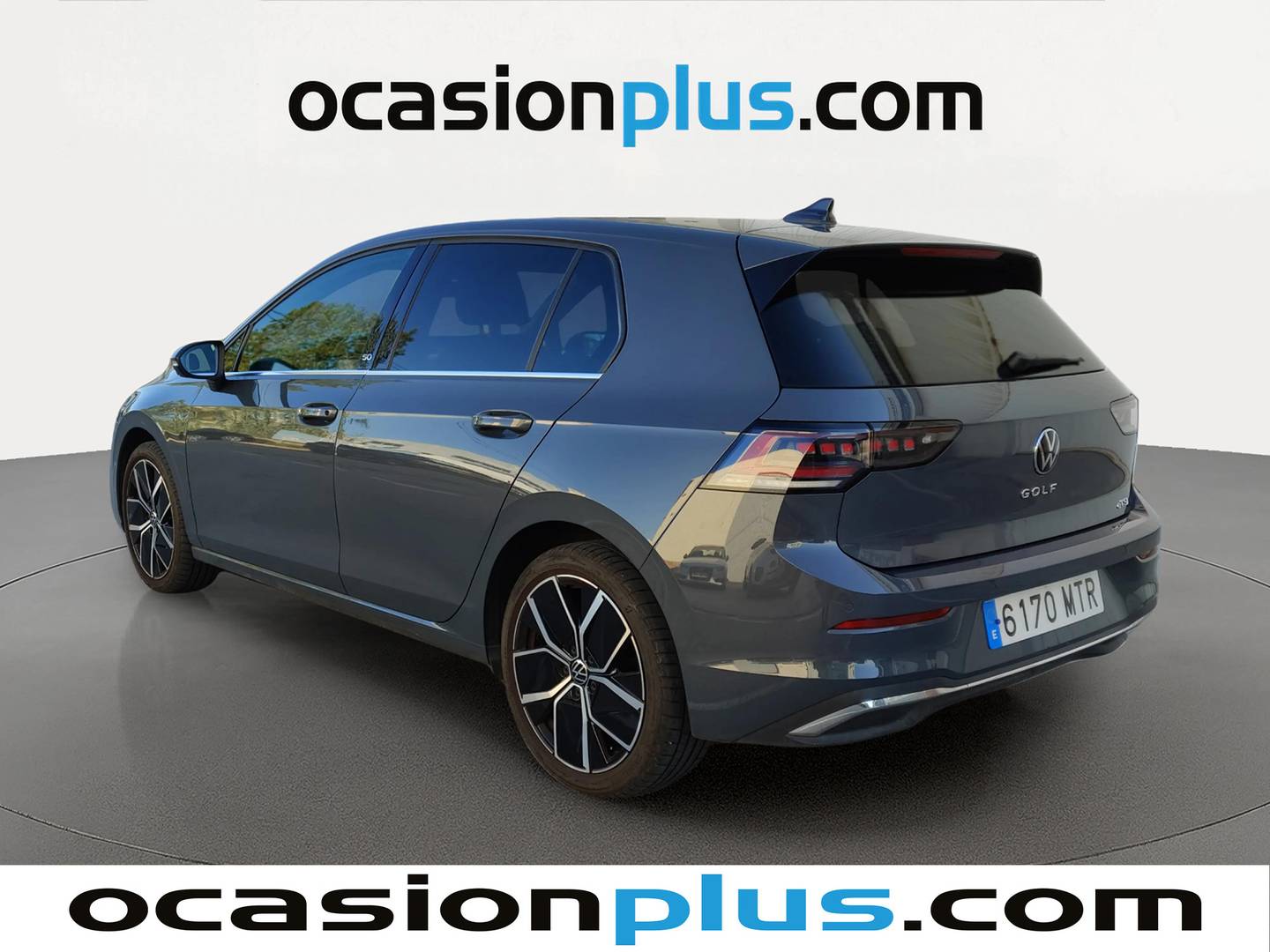 Foto trasera Volkswagen Golf Volkswagen Golf 1.5 eTSI  (116 CV) DSG izquierda