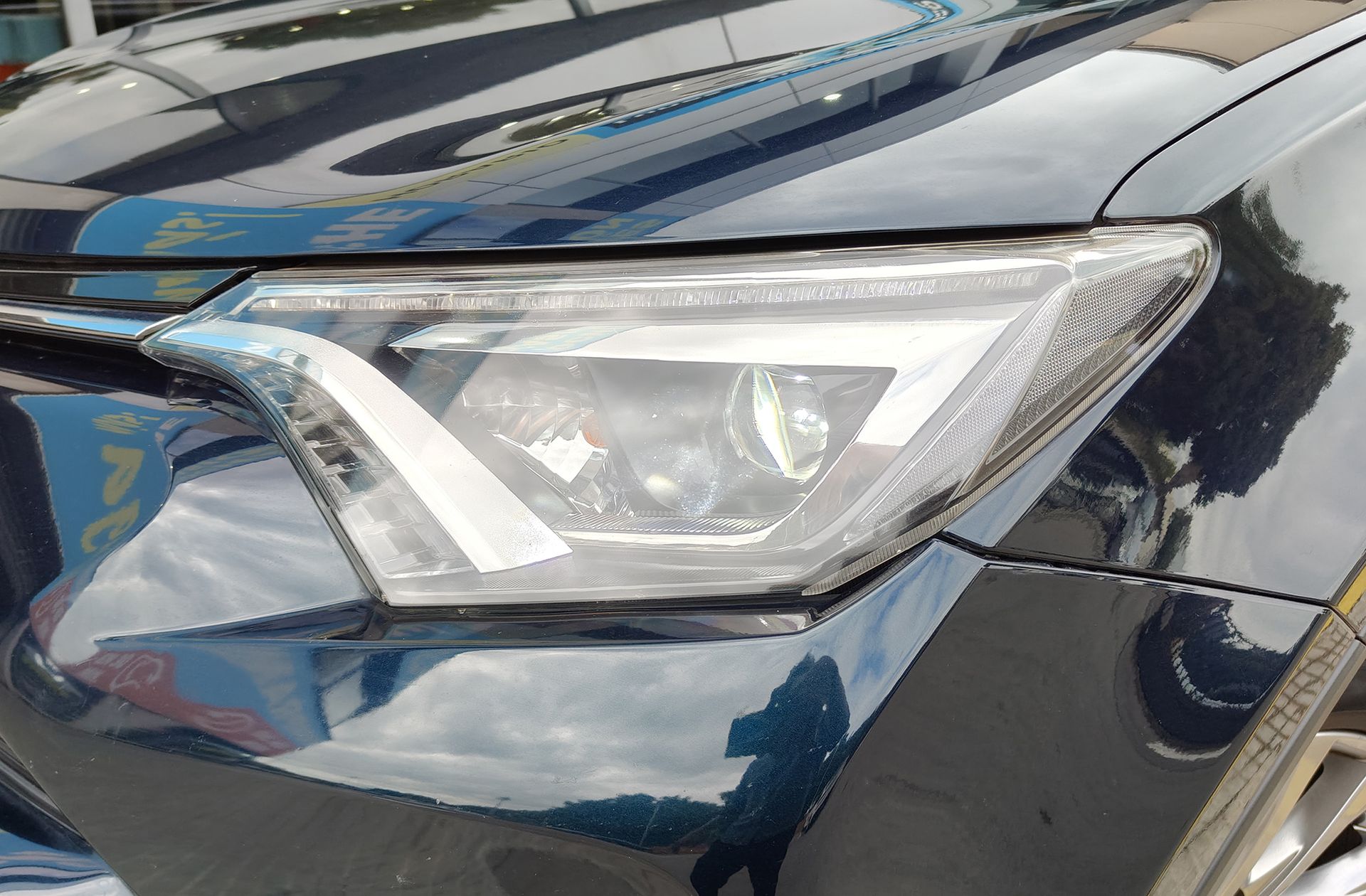 Toyota RAV4 2.5l hybrid Advance 2WD - foto 13