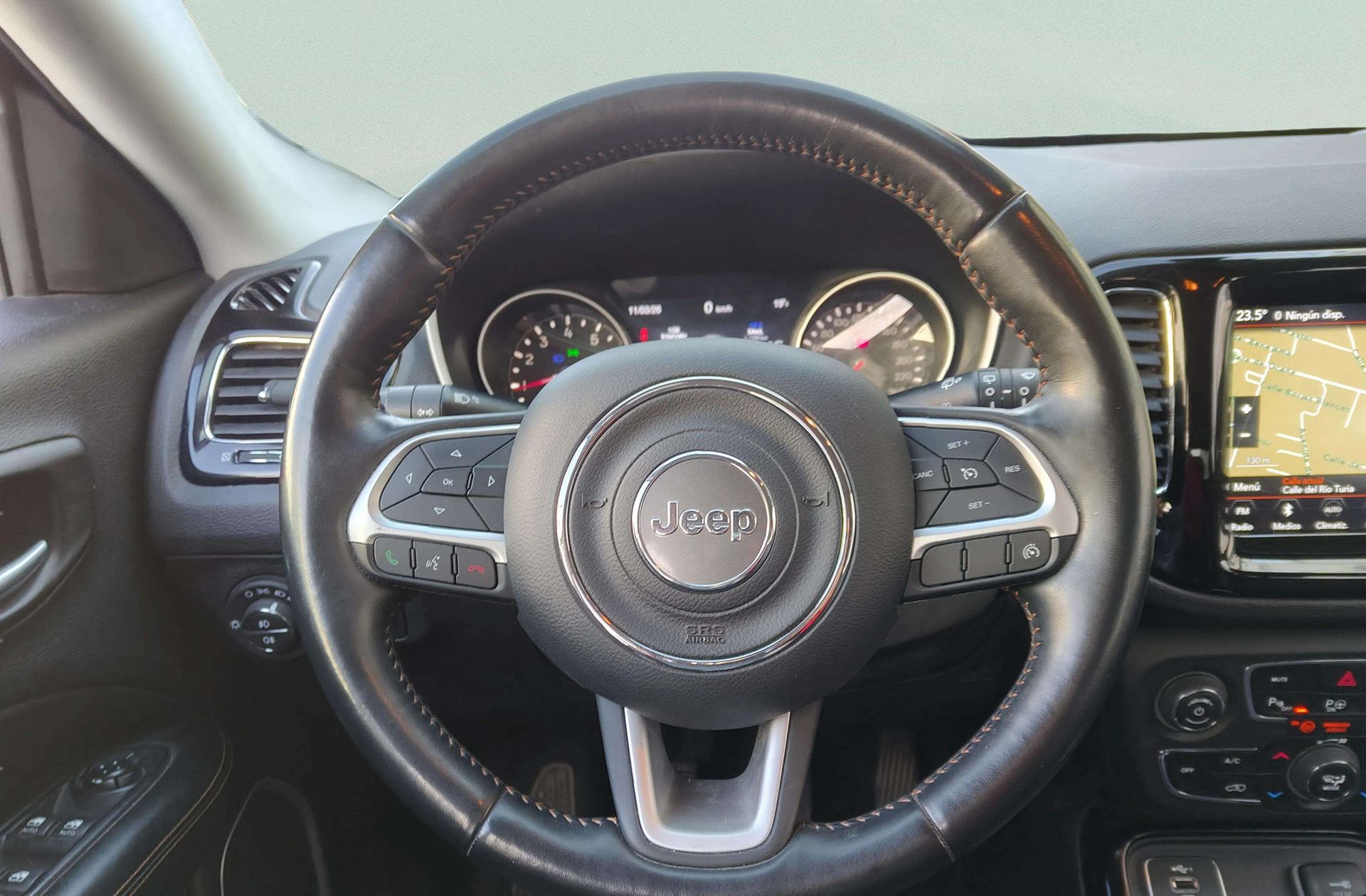 Jeep Compass 1.4 MultiAir Limited 4x2 - foto 25