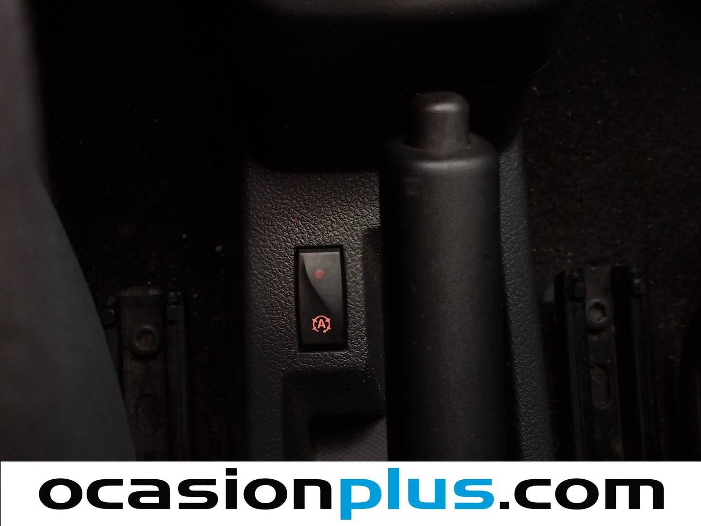 Extras y acabados del Dacia Lodgy Dacia Lodgy dCi 110 Laureate (109 CV) 7 Plazas