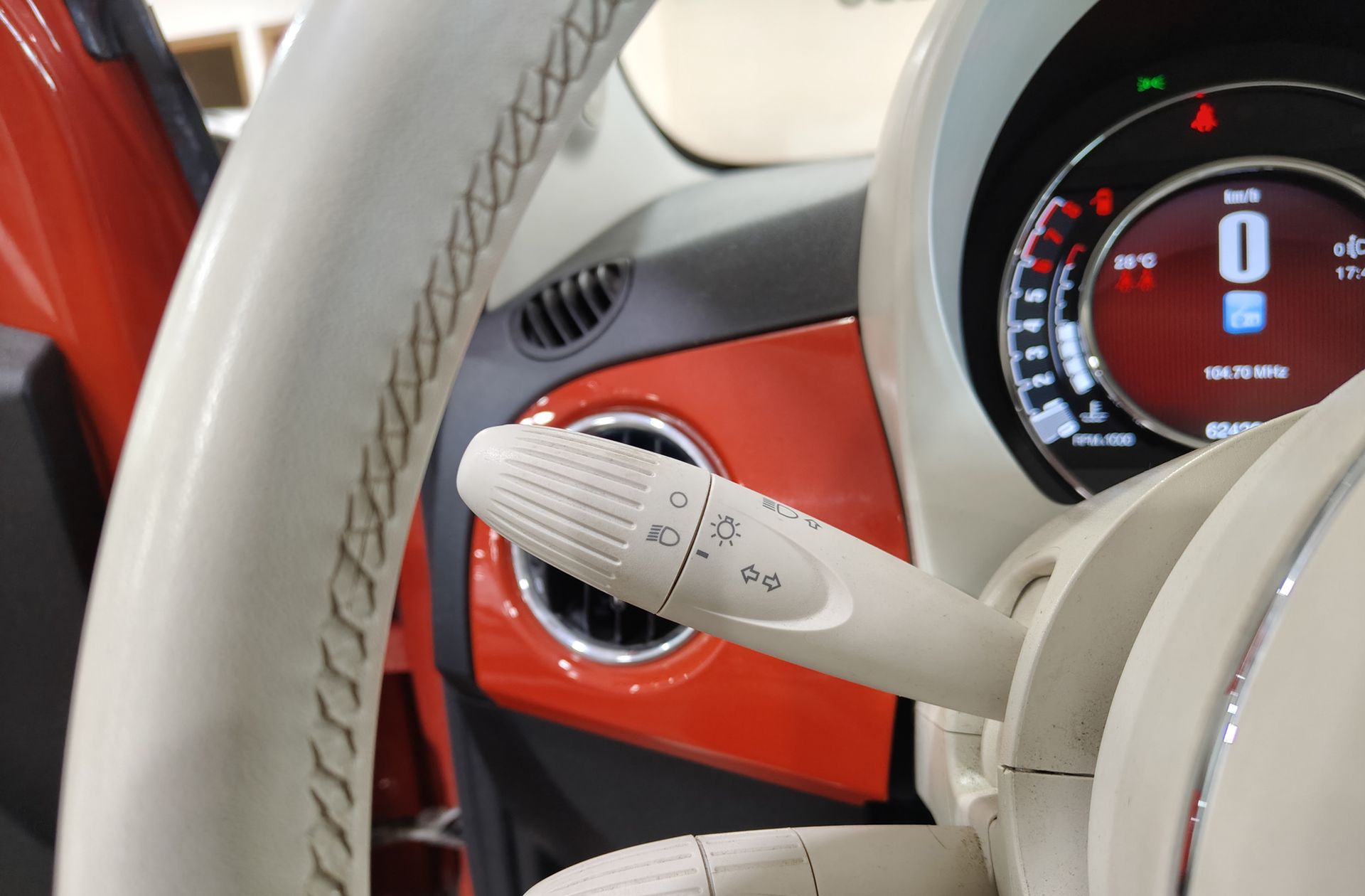 Fiat 500 1.0 Hybrid Dolcevita - foto 24