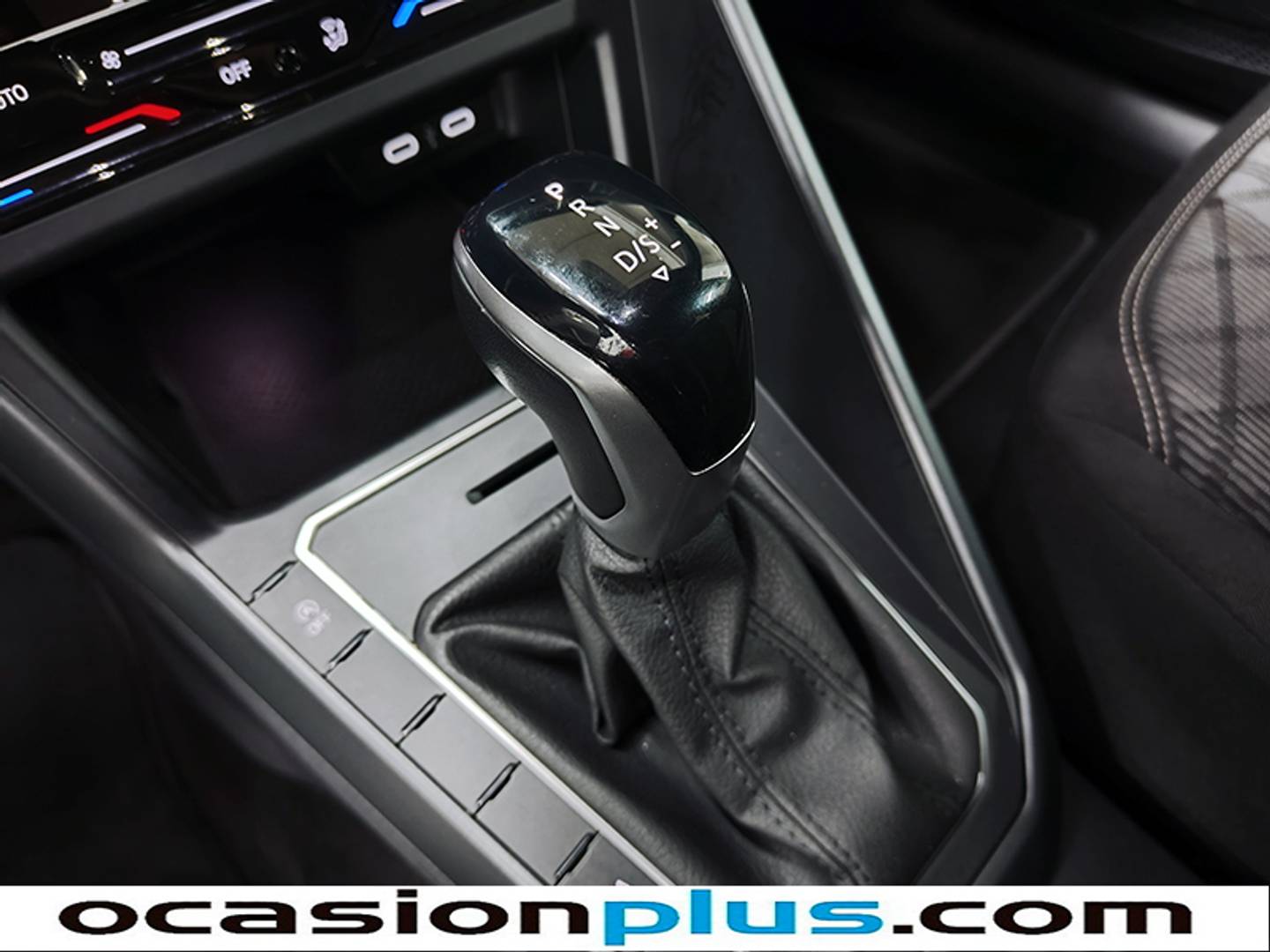 Foto Volkswagen Polo Volkswagen Polo R-Line 1.0 TSI (110 CV) DSG