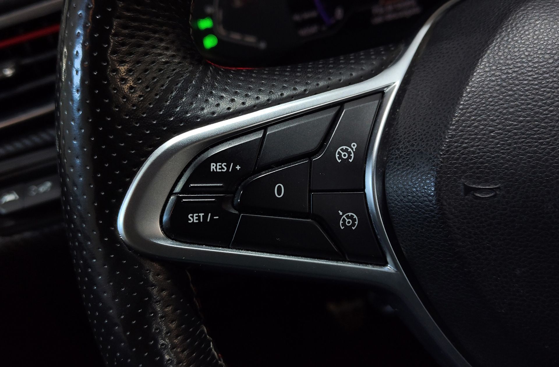 Renault Clio RS Line TCe GPF - foto 34