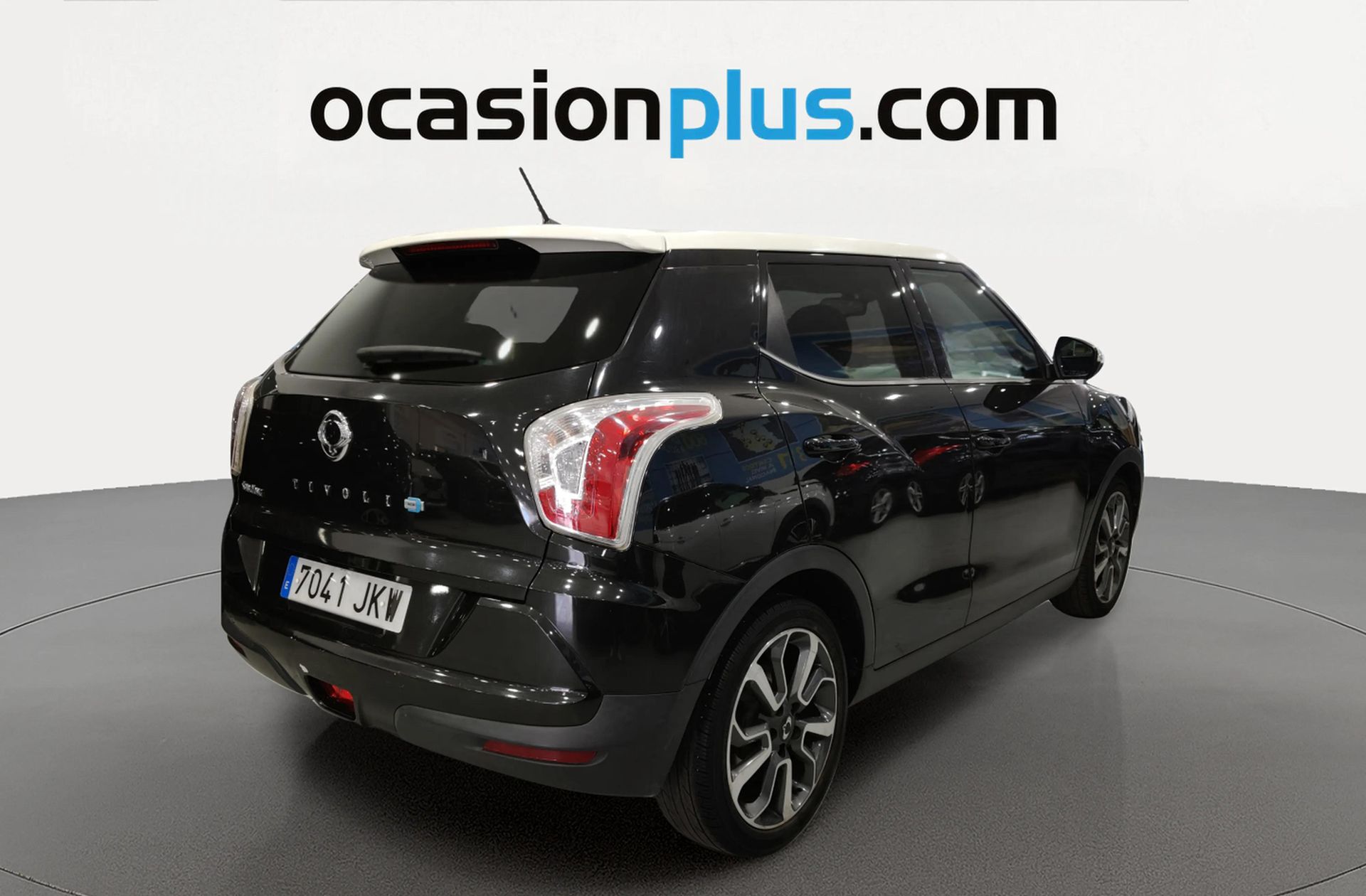 SsangYong Tivoli 1.6 D16T Limited 4x2 - foto 4
