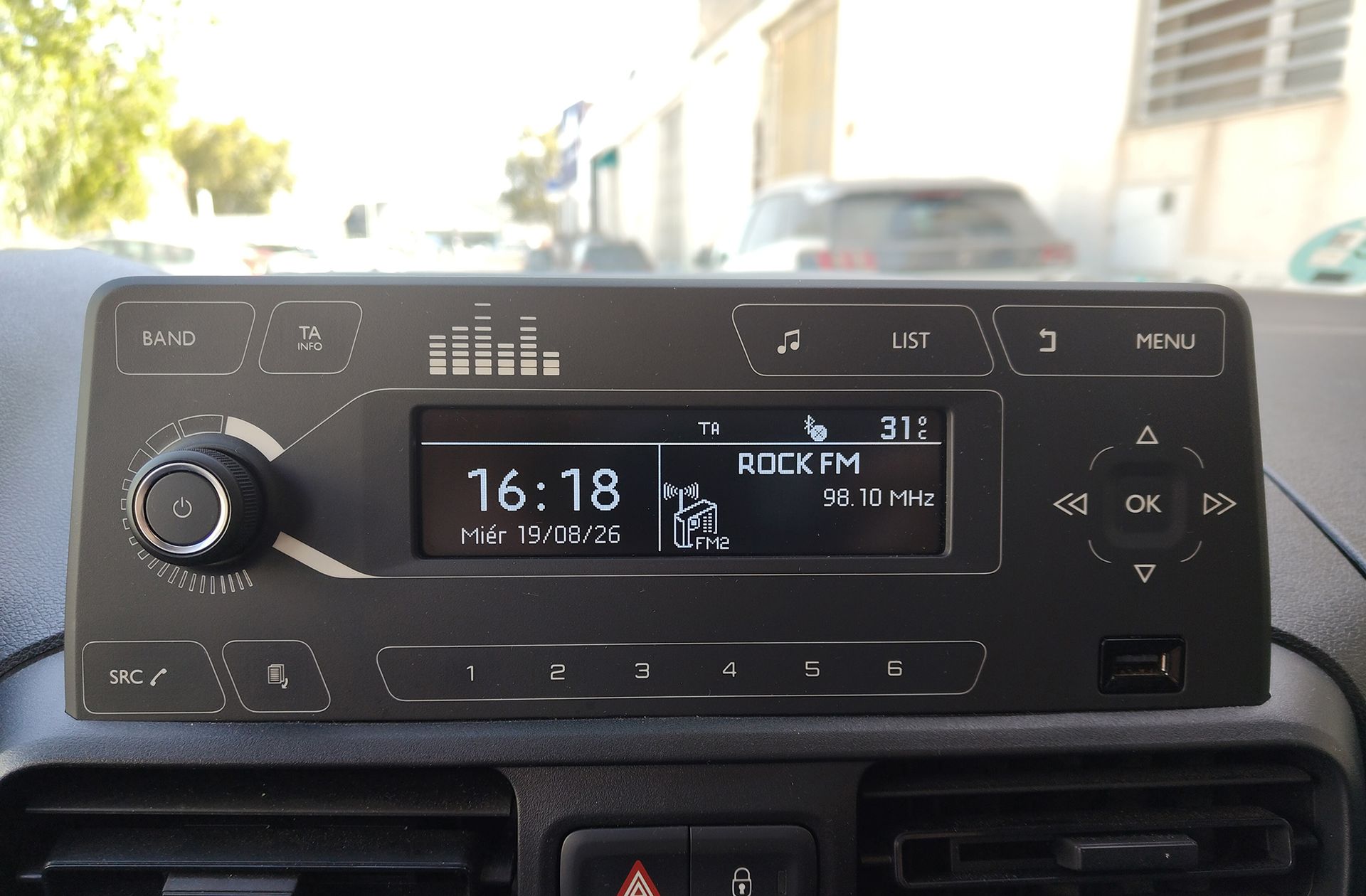 Opel Combo 1.2 Turbo Expression L - foto 26