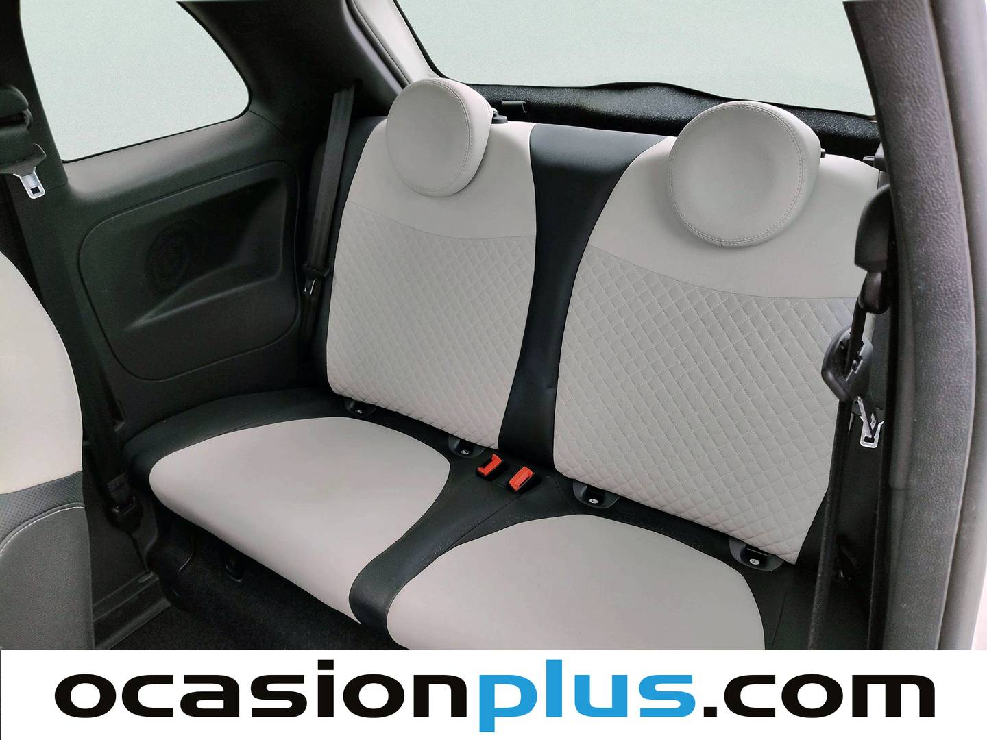 Foto asientos traseros Fiat 500 Fiat 500 1.0 Hybrid Dolcevita (70 CV)
